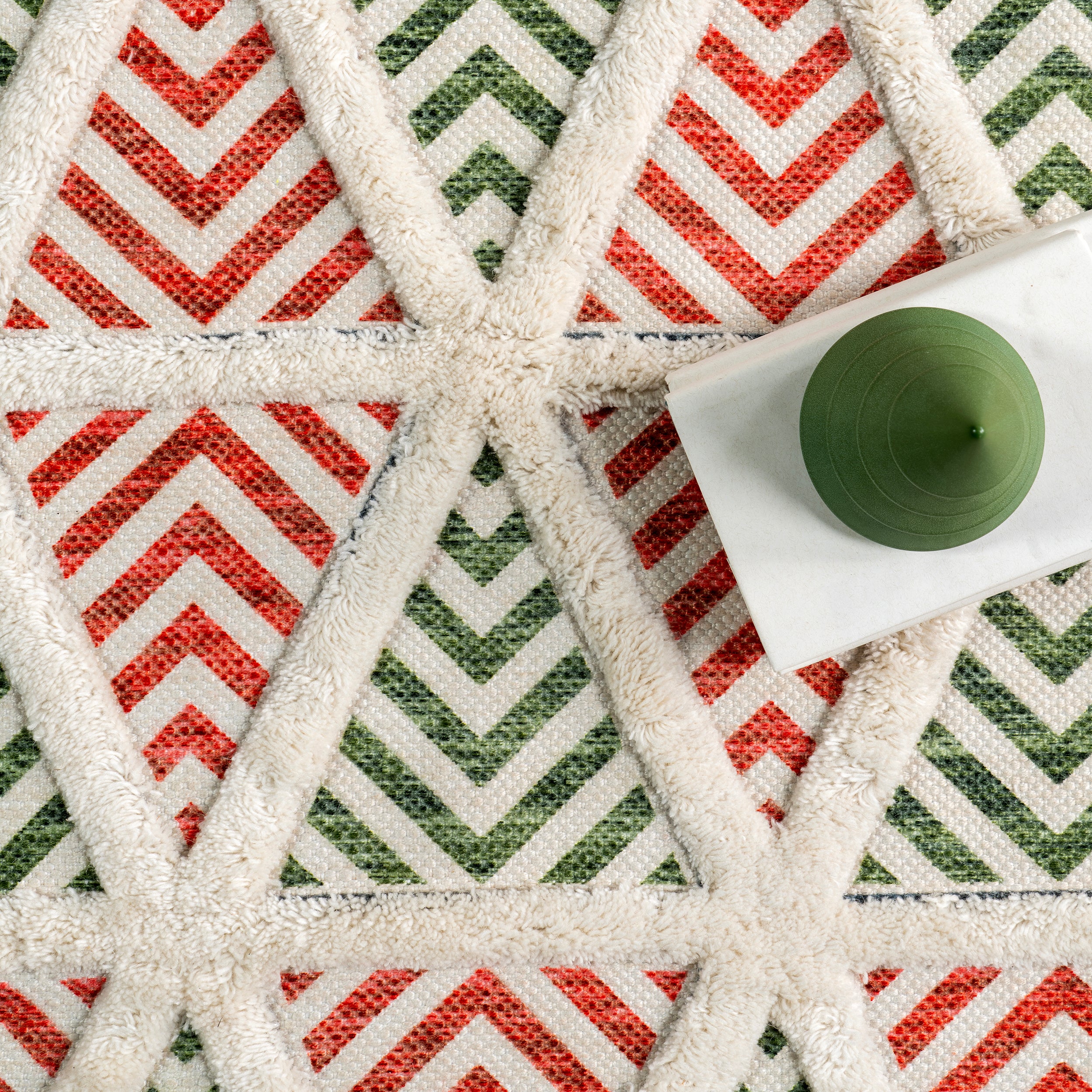 Raleigh High-Low Holiday Geometric Area Rug - Image 6