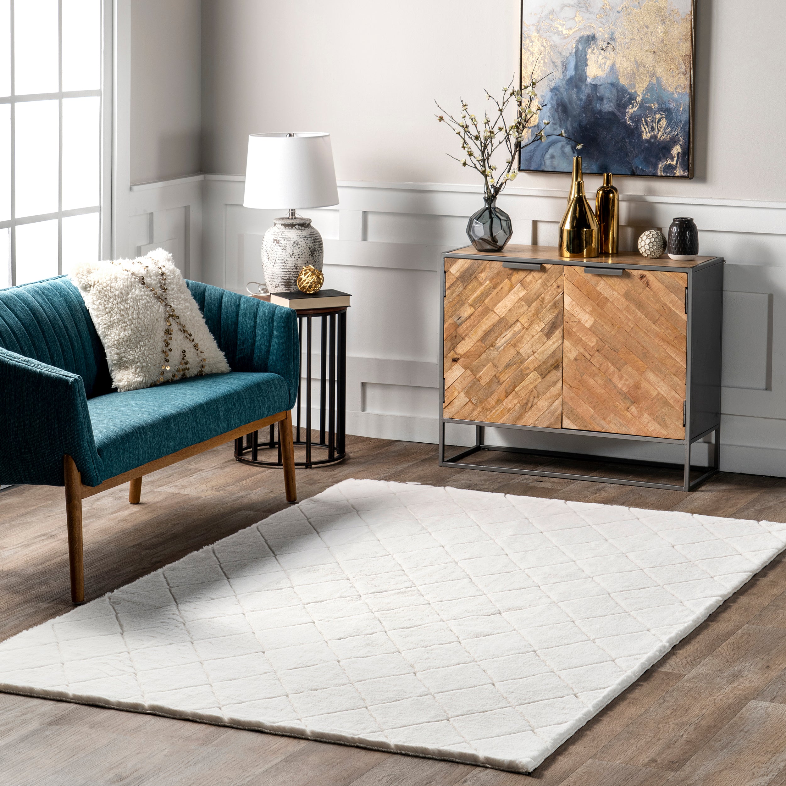 Amy Casual Faux Rabbit Machine Washable Area Rug - Image 2