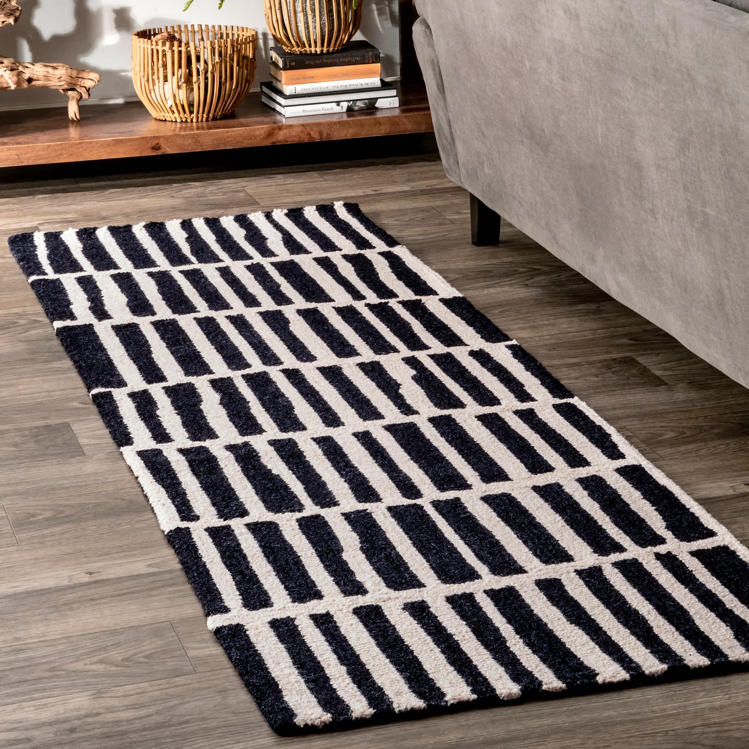 Hand Tufted Lemuel Area Rug - Image 10