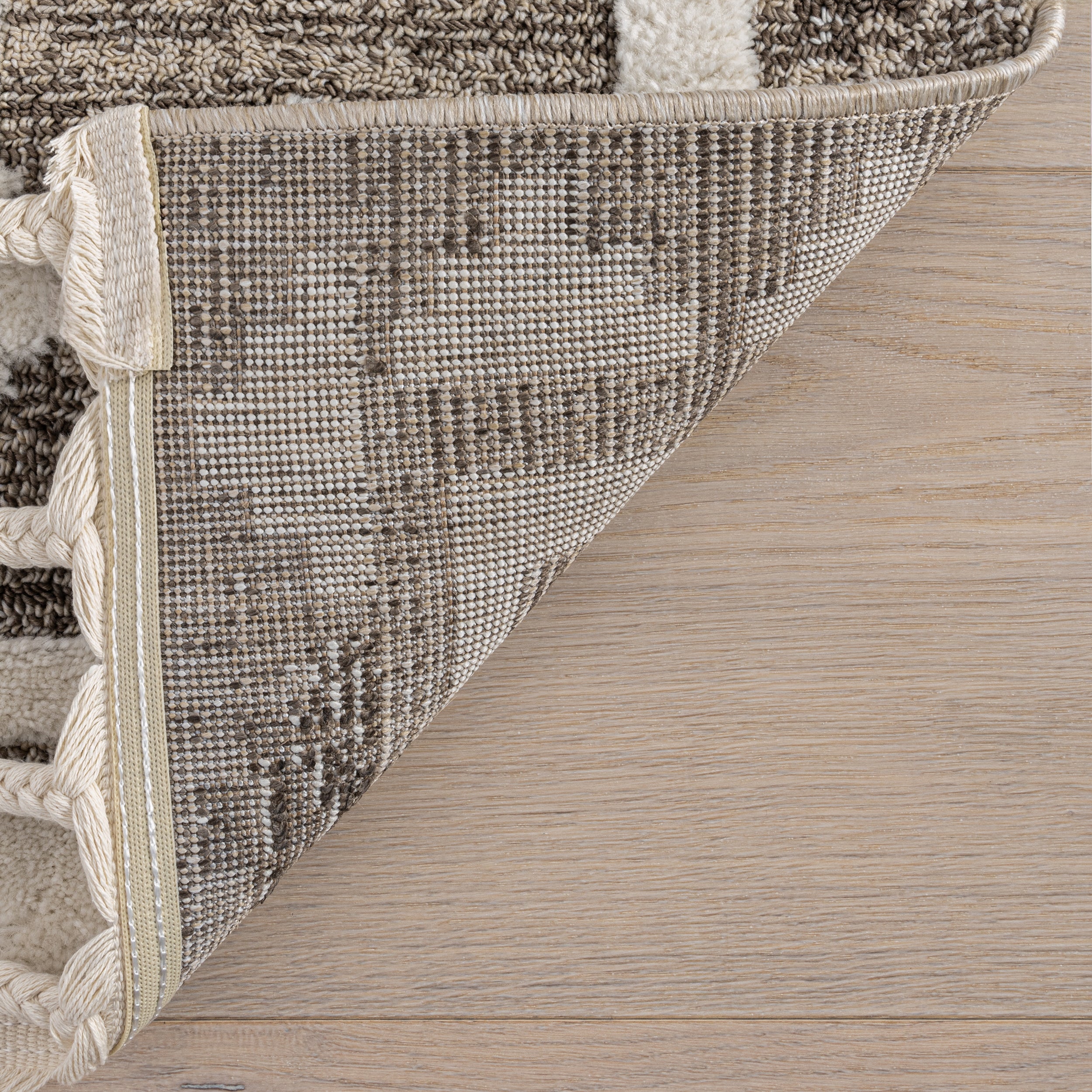 Audience Geometric Tasseled Area Rug - Image 8
