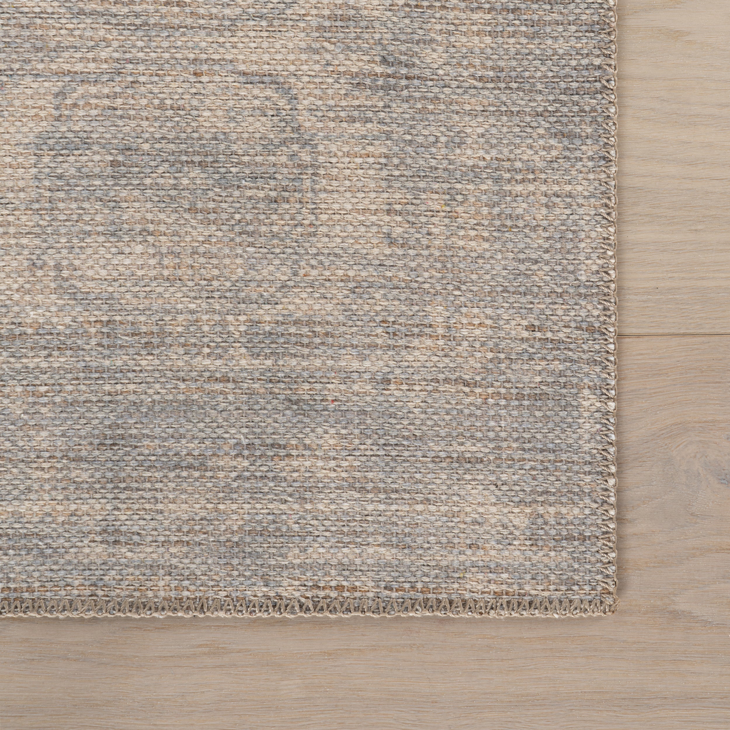 Nuloom Myrelia Traditional Floral & Paisley Indoor Washable Area Rug - Image 5