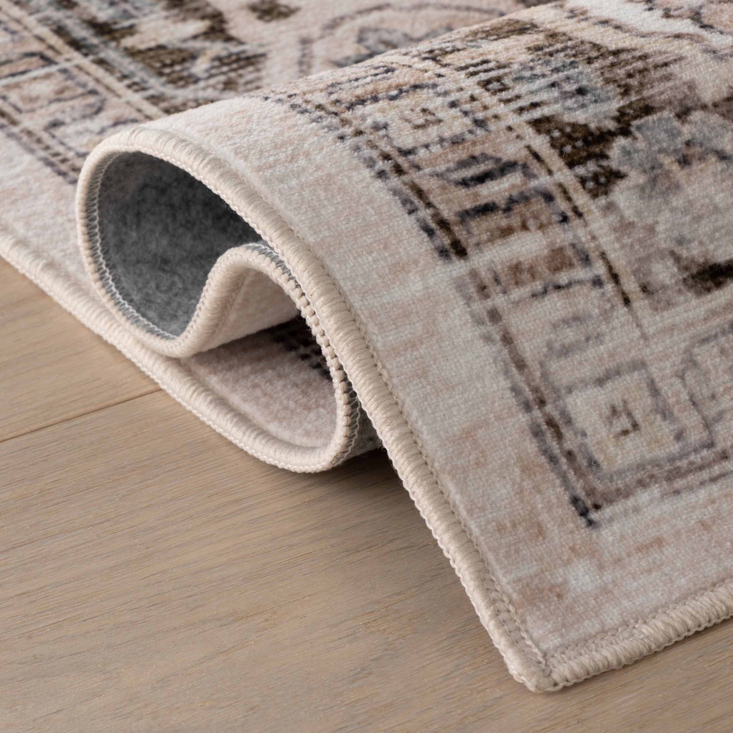 Nuloom Esmira Medallion Washable Rug - Image 4