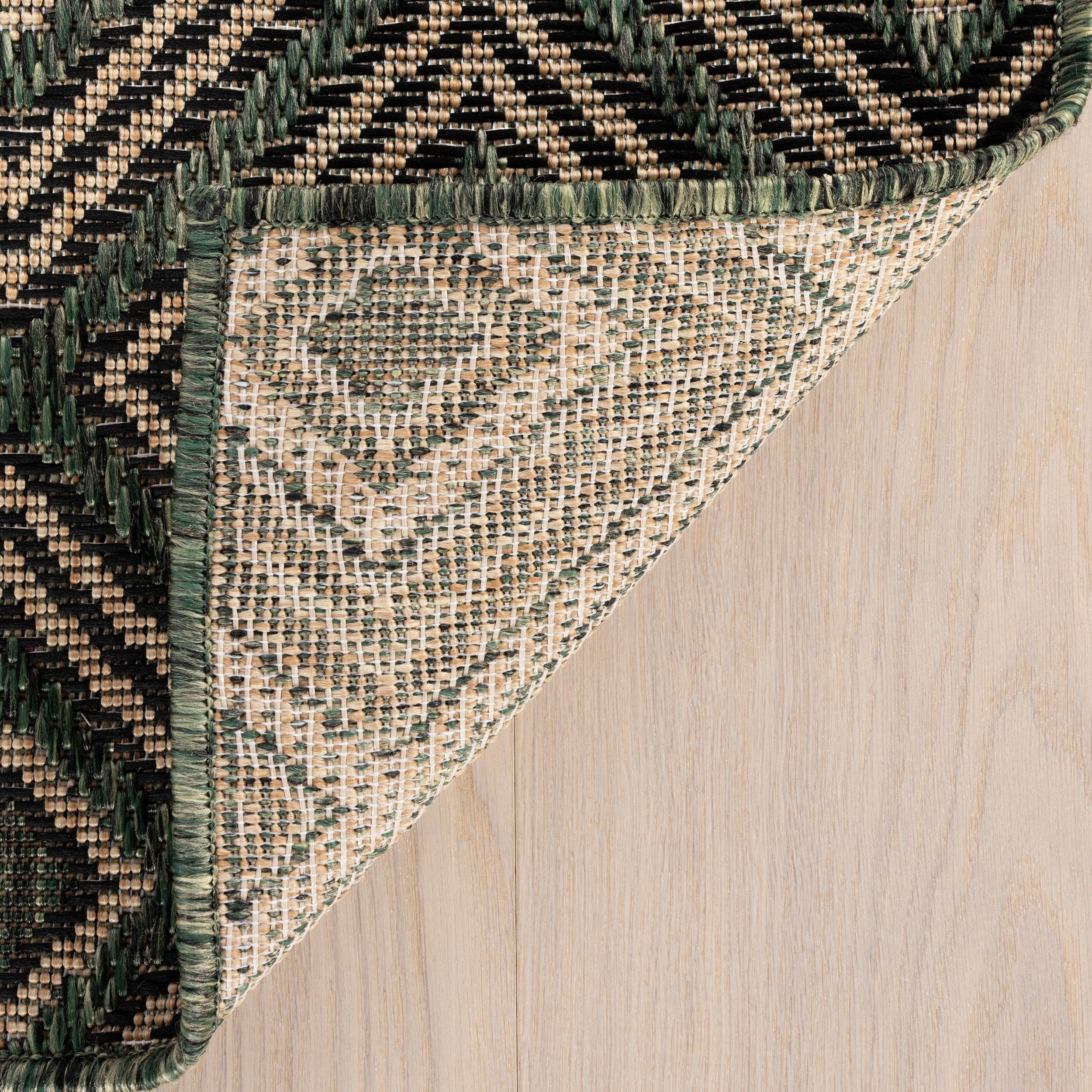 Sorisse Indoor/Outdoor Diamond Area Rug - Image 12