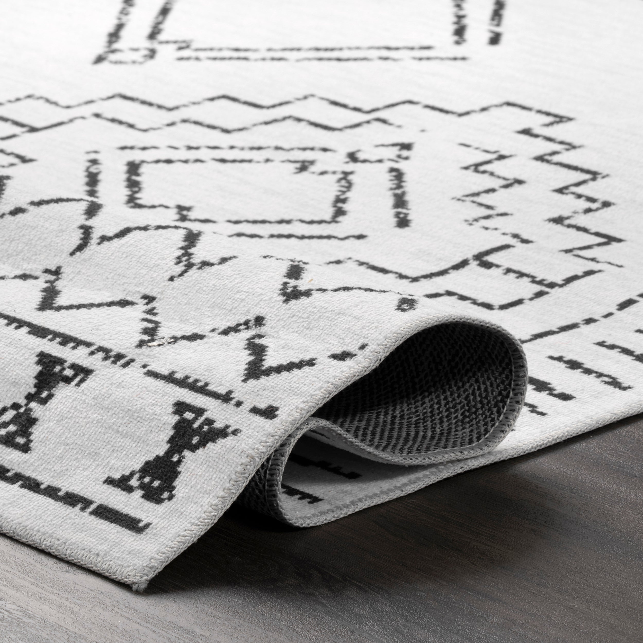 Noa Machine Washable Tribal Moroccan Area Rug - Image 4
