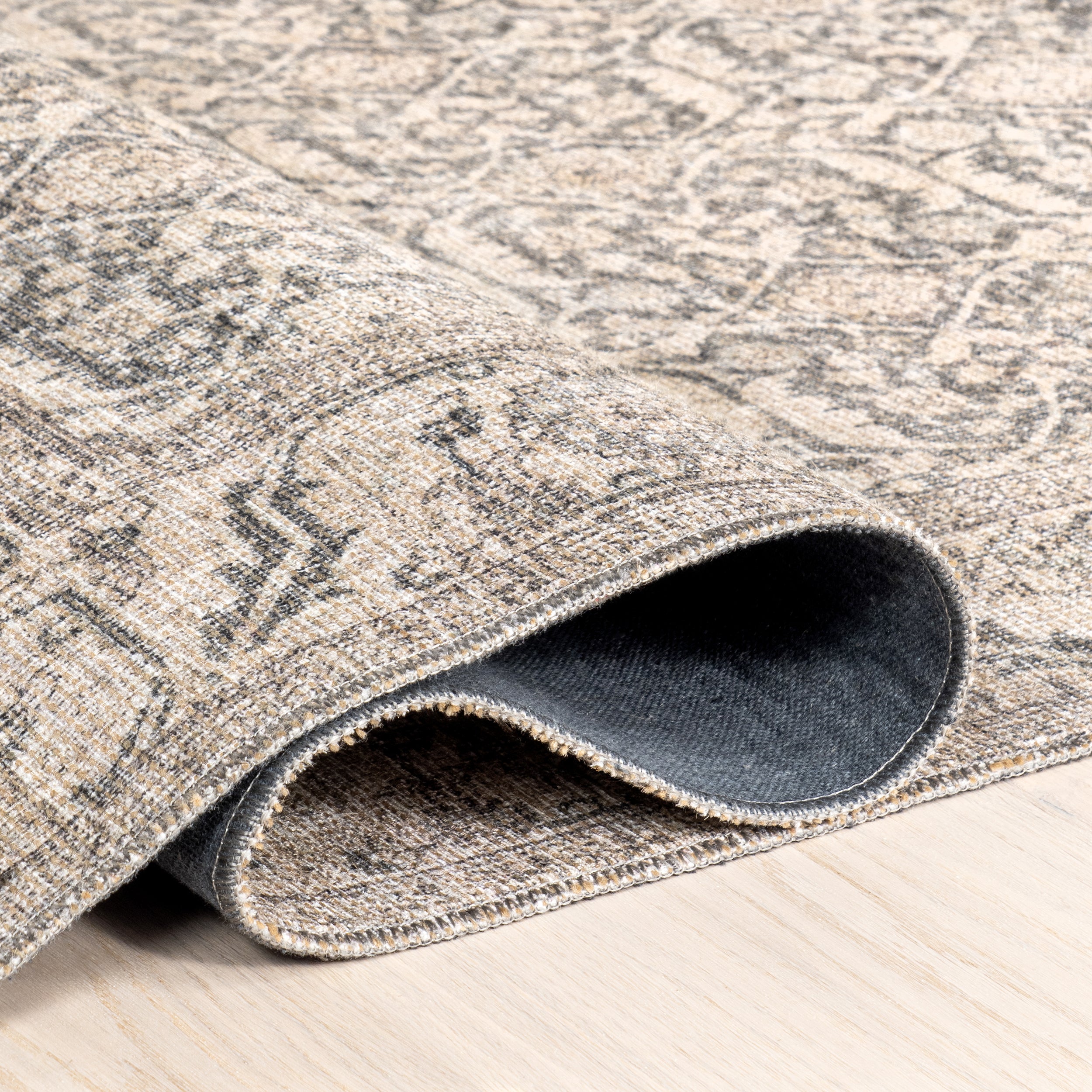 Hillstone Collection Calantha Traditional Vintage Medallion Area Rug - Image 4