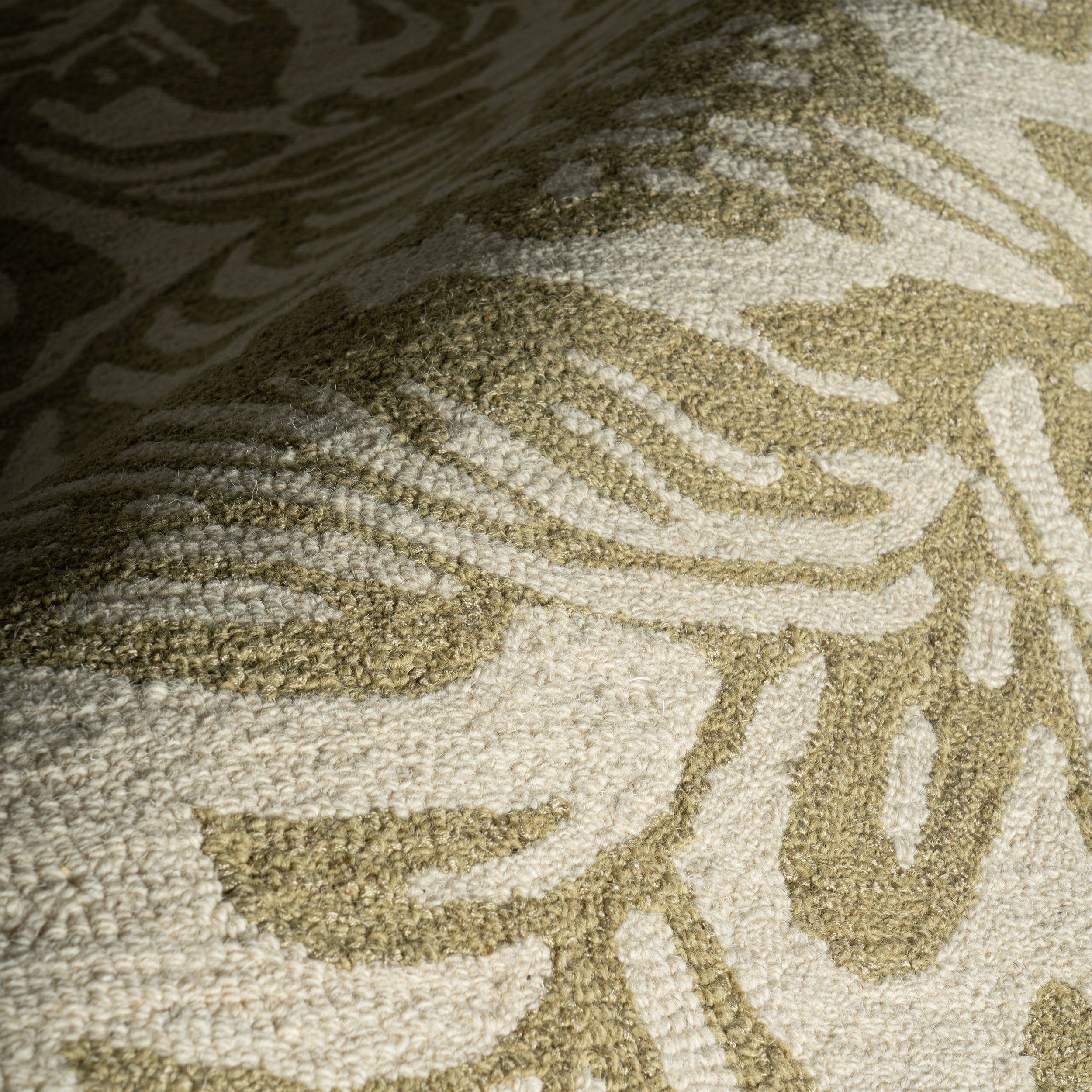 Nuloom Virelia Transitional Floral and Paisley Area Rug - Image 10