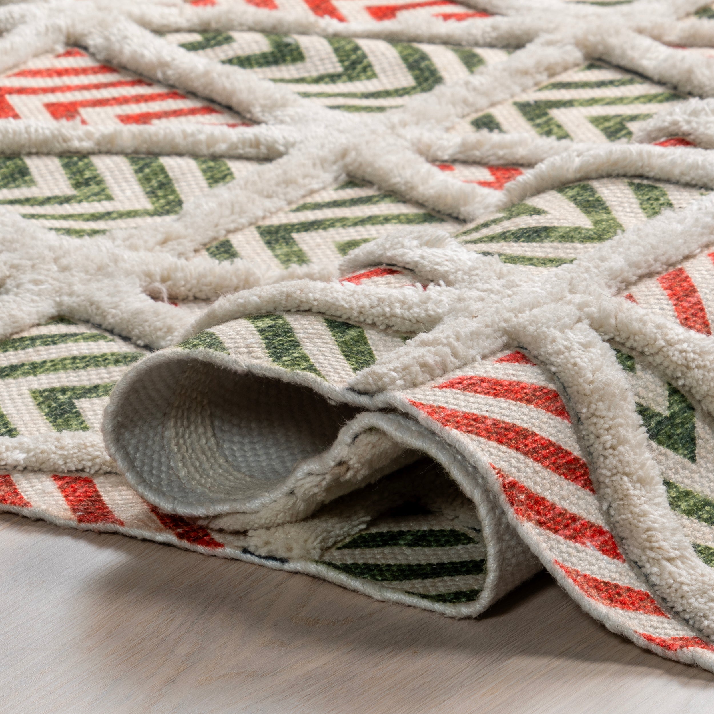 Raleigh High-Low Holiday Geometric Area Rug - Image 4