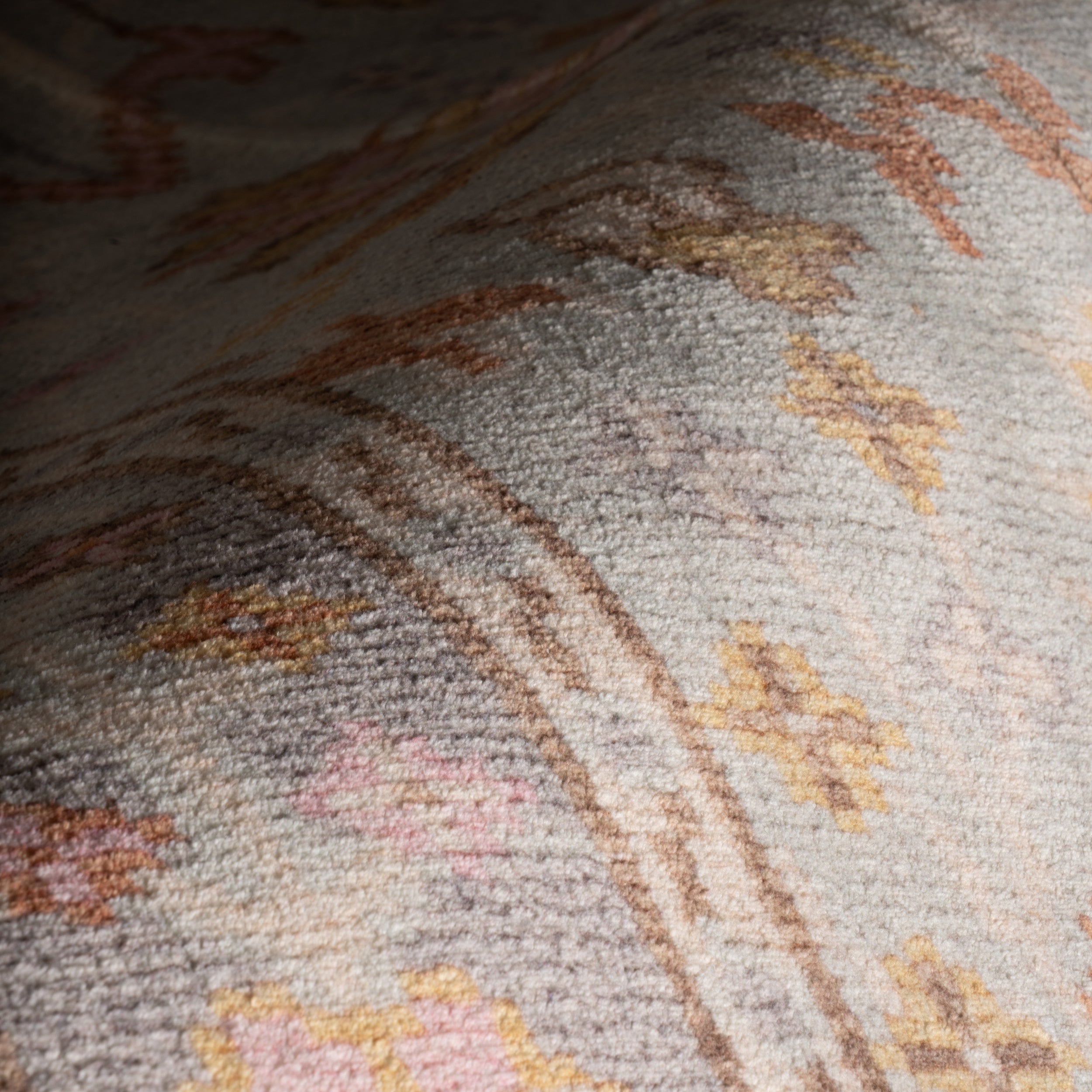 Nuloom Virella Hand Knotted Wool Area Rug - Image 5