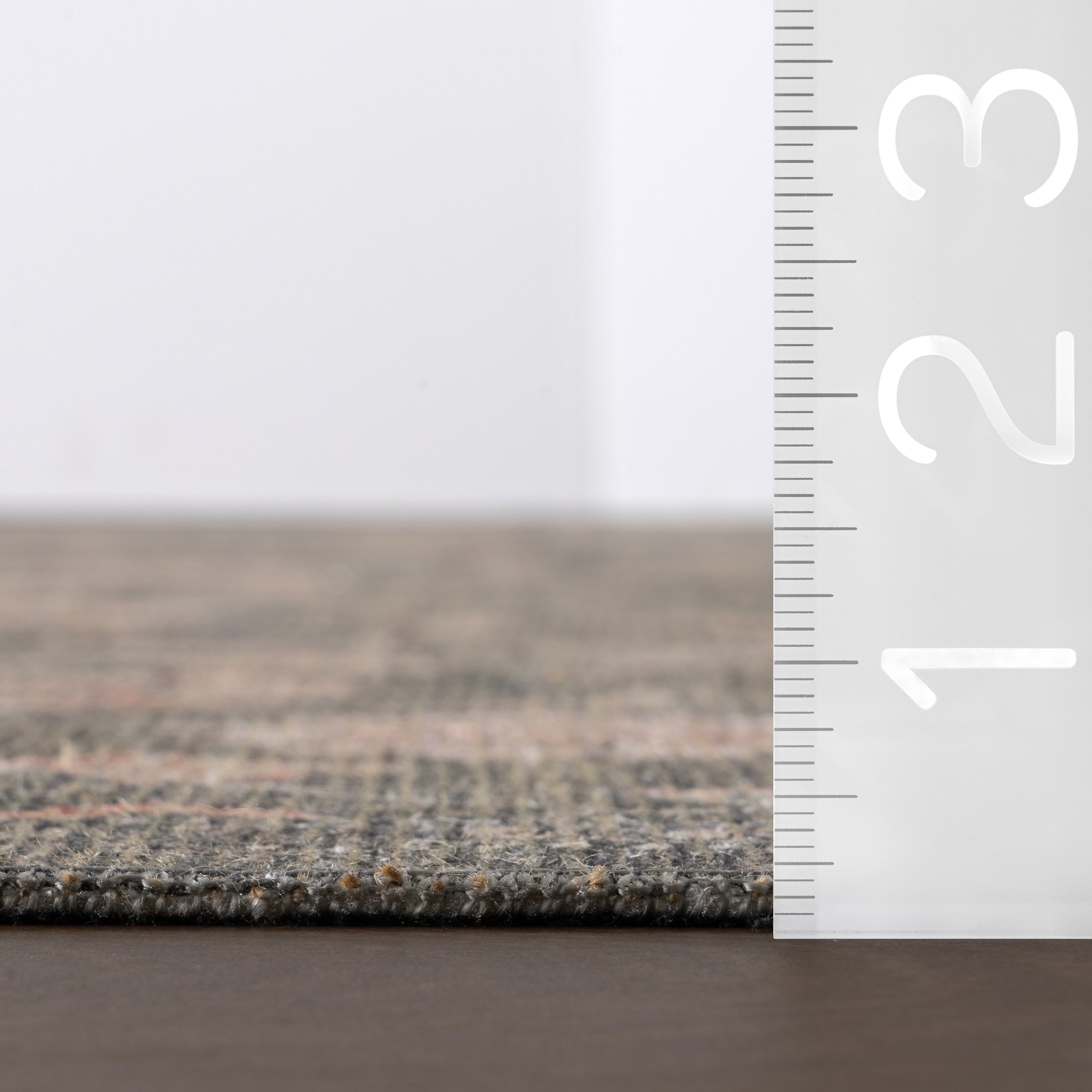 Nuloom Elaris Traditional Floral and Paisley Area Rug - Image 4