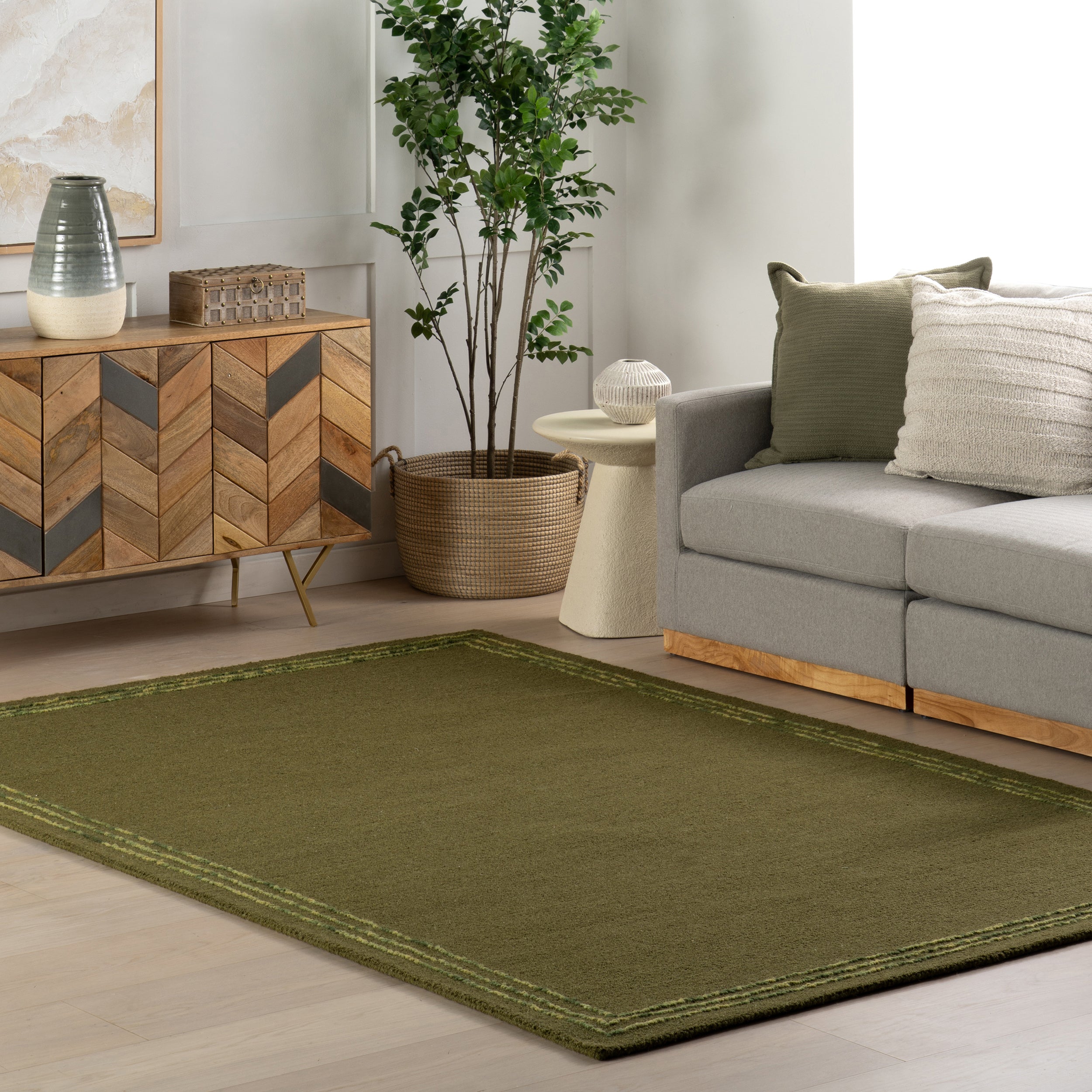 Nuloom Juliette Roan Bordered Wool Rug - Image 2