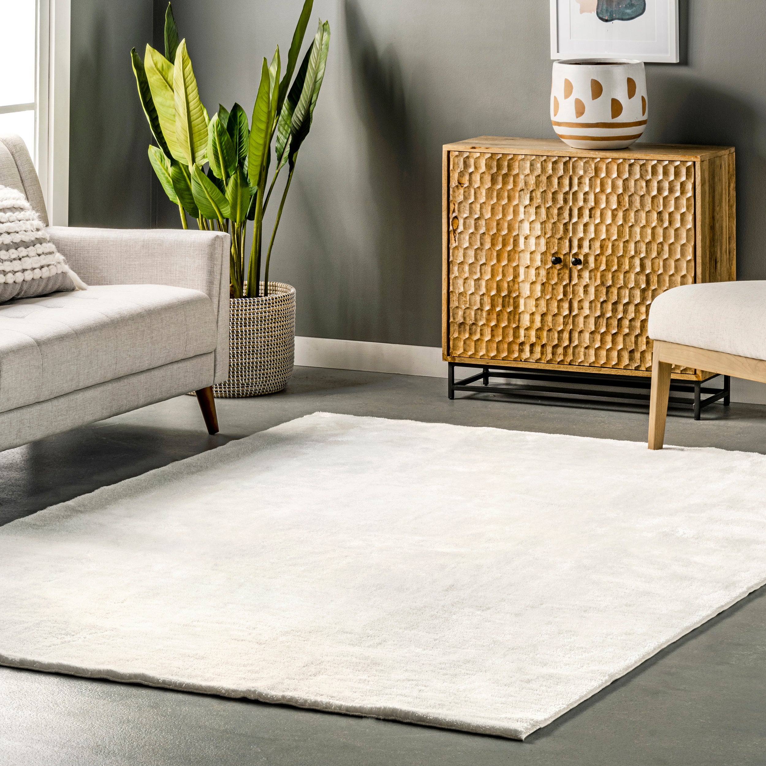 Loni Solid Machine Washable Shag Area Rug - Image 2