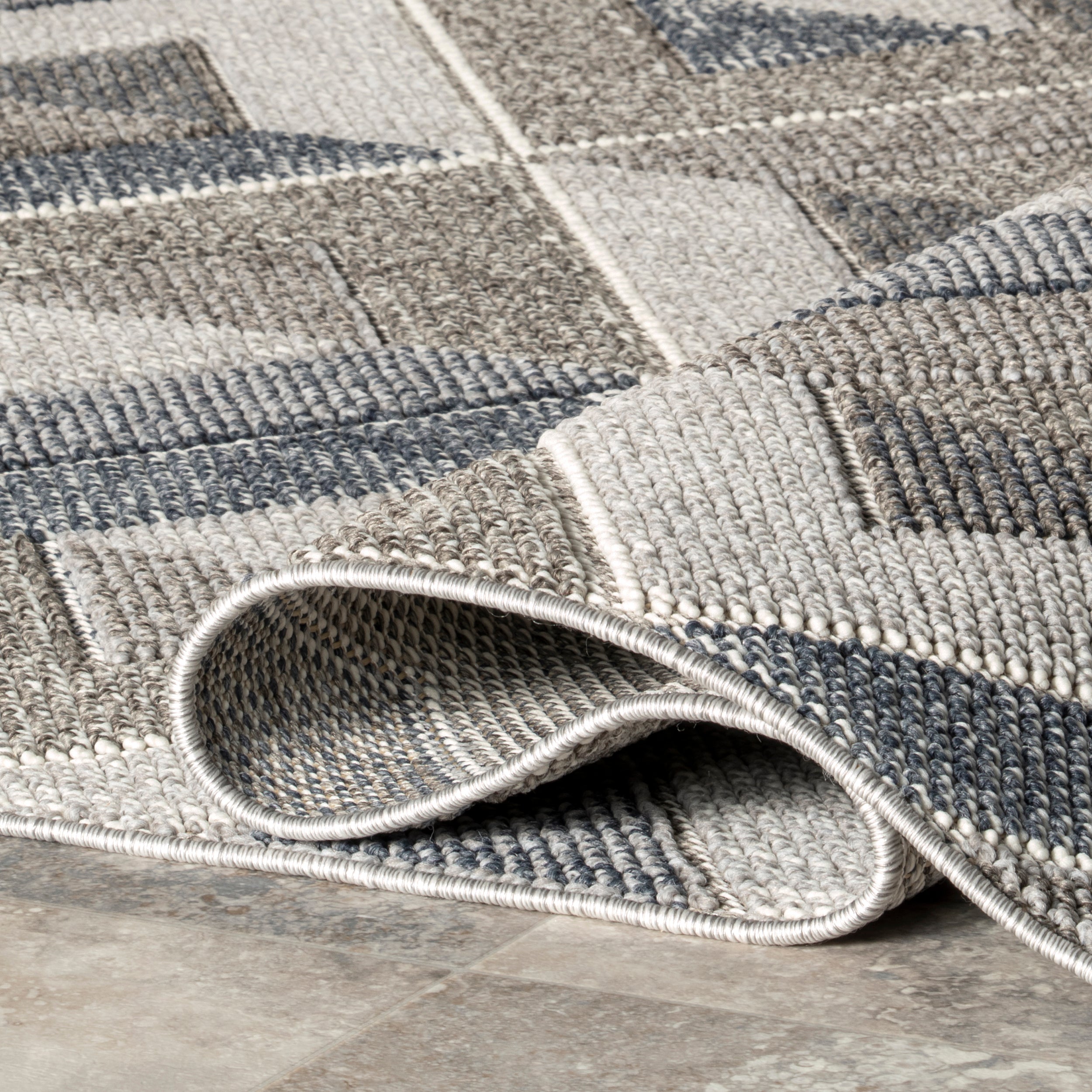 Gale Geometric Indoor/Outdoor Area Rug - Image 4
