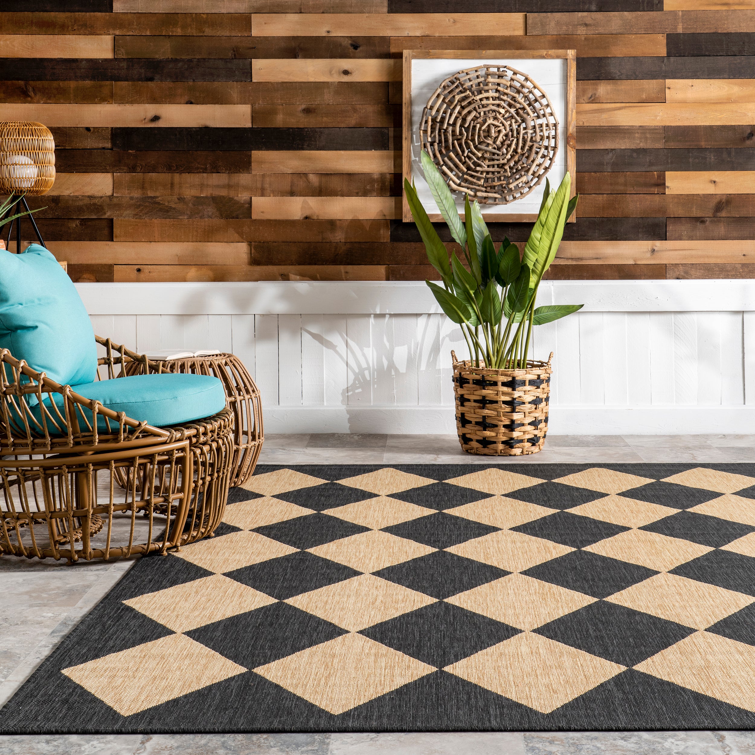 Sabina Diamond Trellis Indoor/Outdoor Area Rug - Image 18