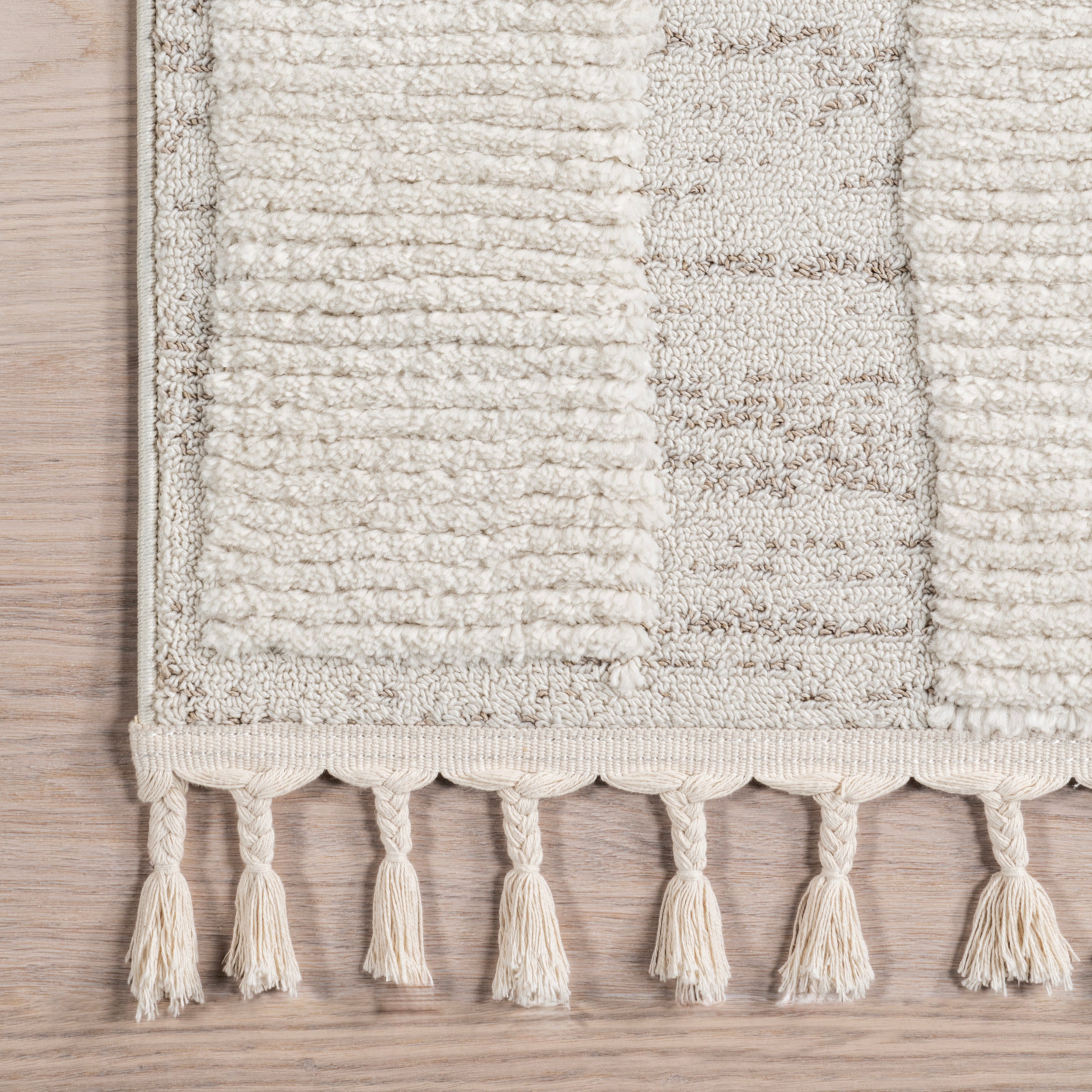 Magnolia High-Low Geometric Tasseled Area Rug - Image 5
