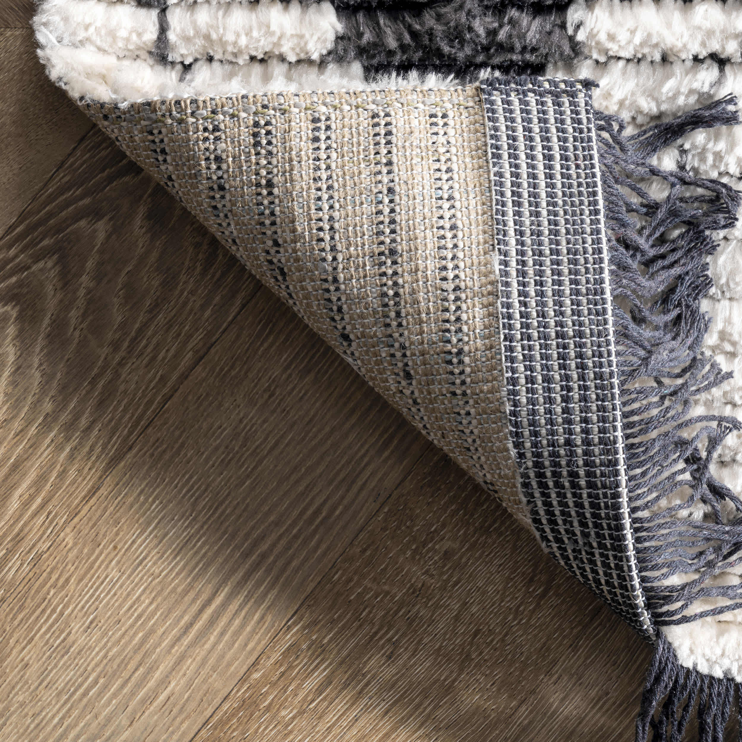 Joanna Diamond Trellis Soft Shag Fringe Area Rug - Image 7