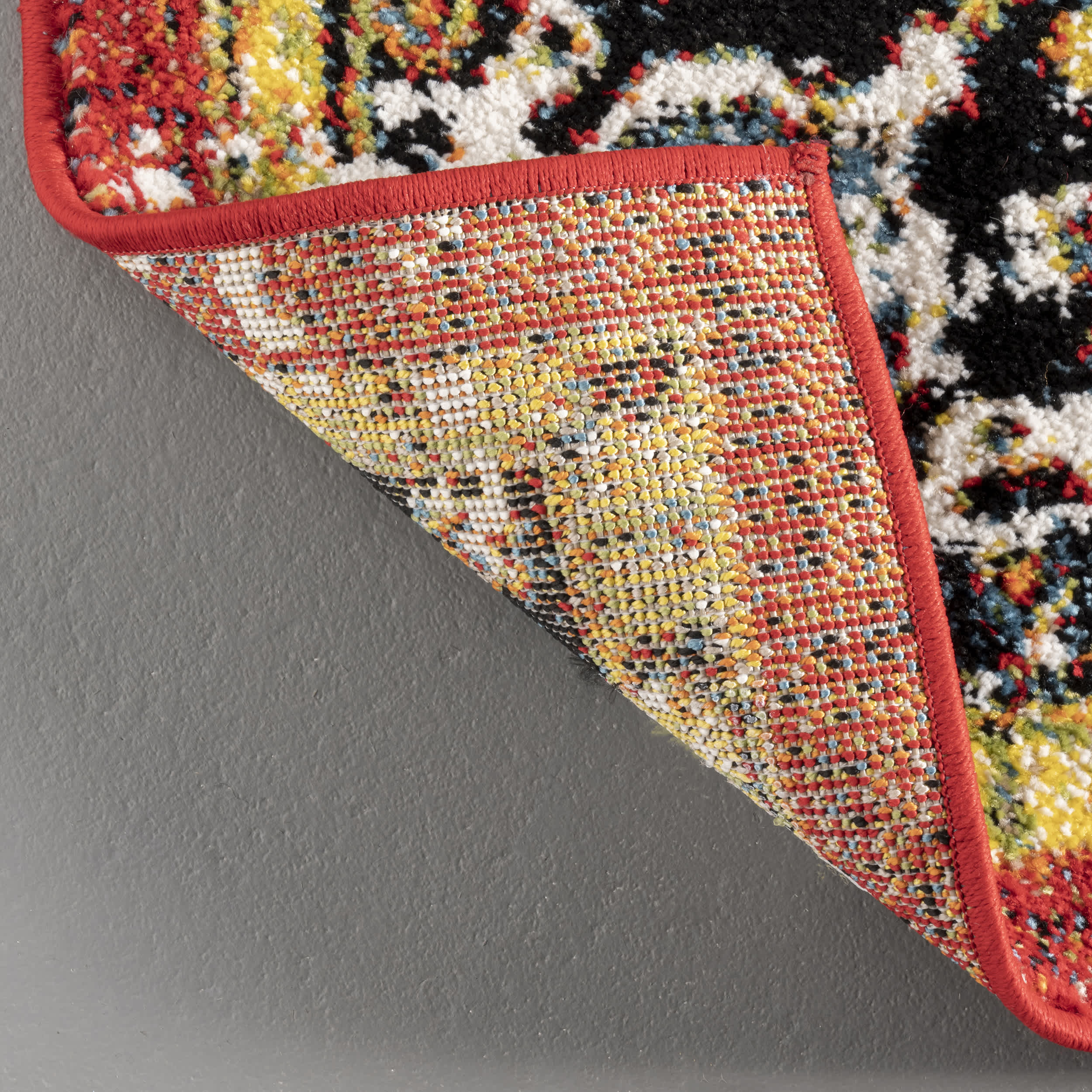 Indoor/Outdoor Transitional Medallion Muriel Area Rug - Image 7