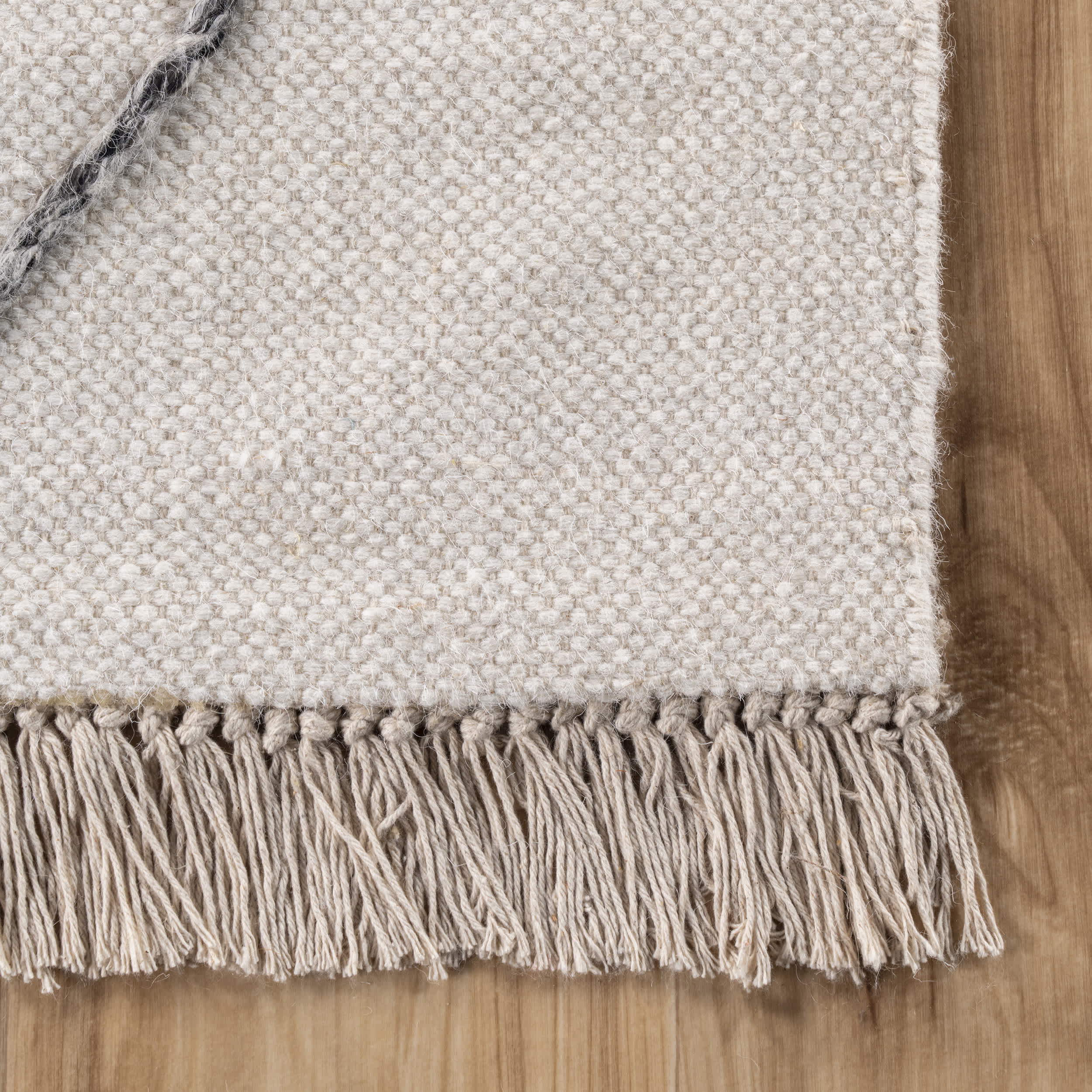 Moira Tribal Flatweave Tassel Area Rug - Image 5