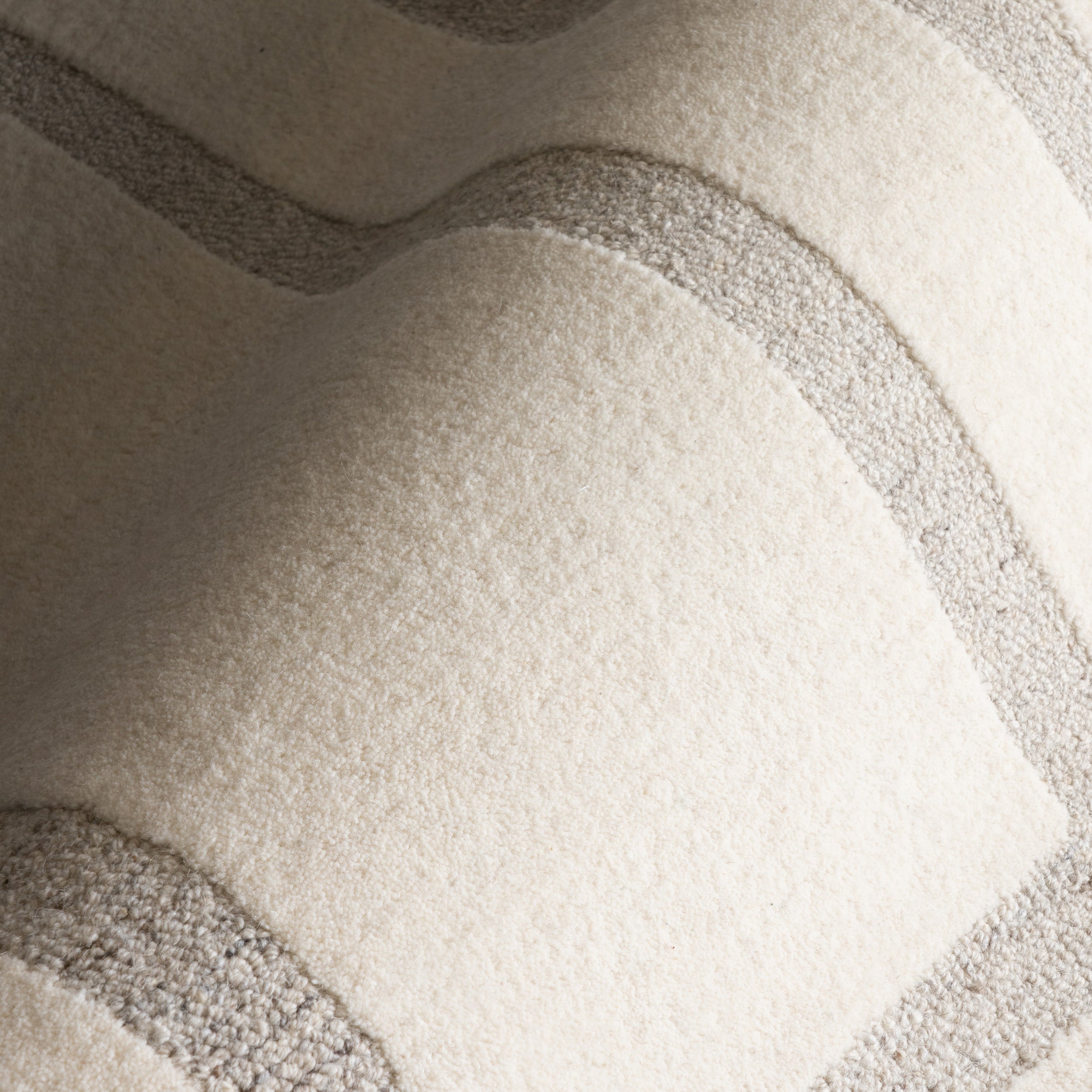Aeris Modern Geometric Area Rug - Image 5