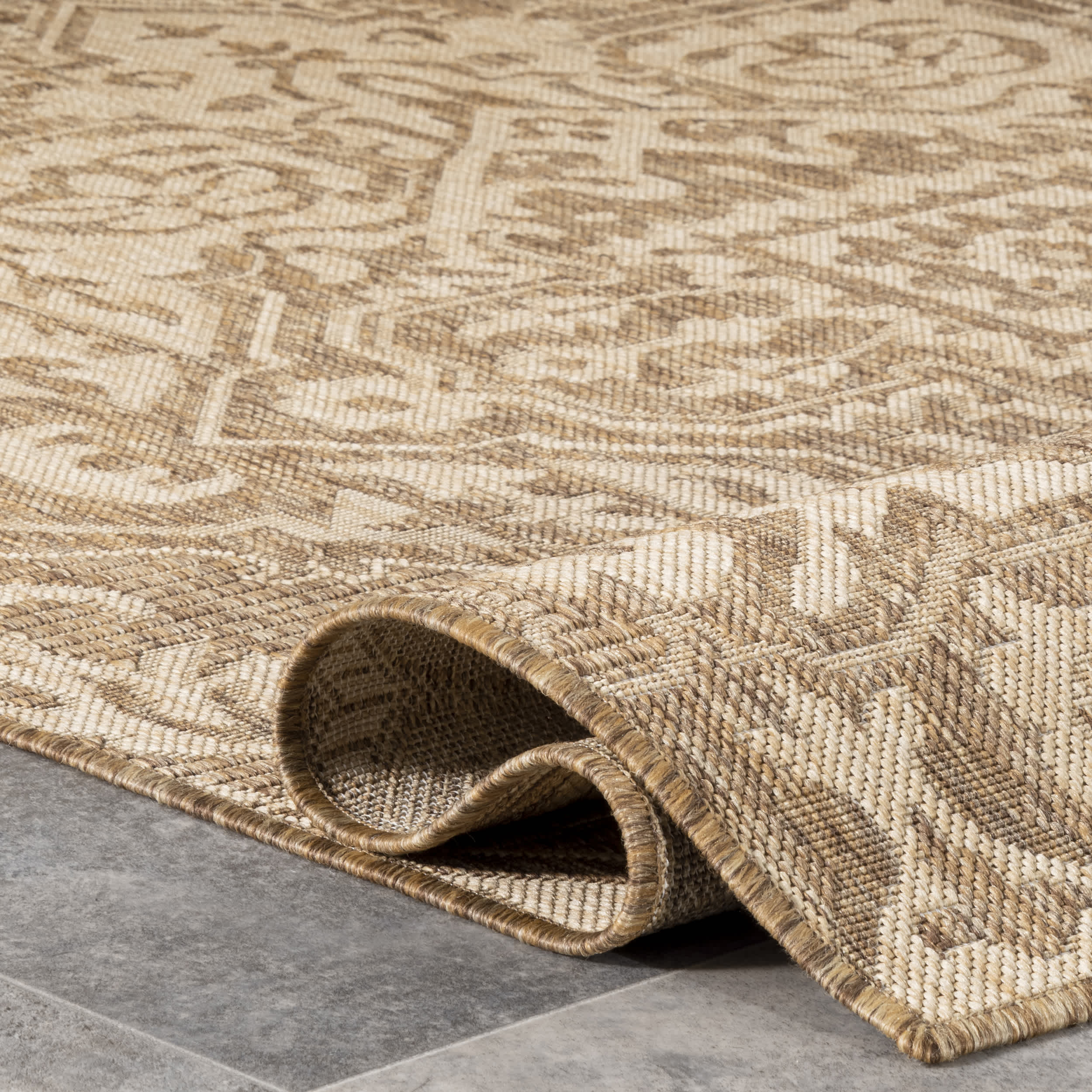Lane Elegant Medallion Indoor/Outdoor Area Rug - Image 4