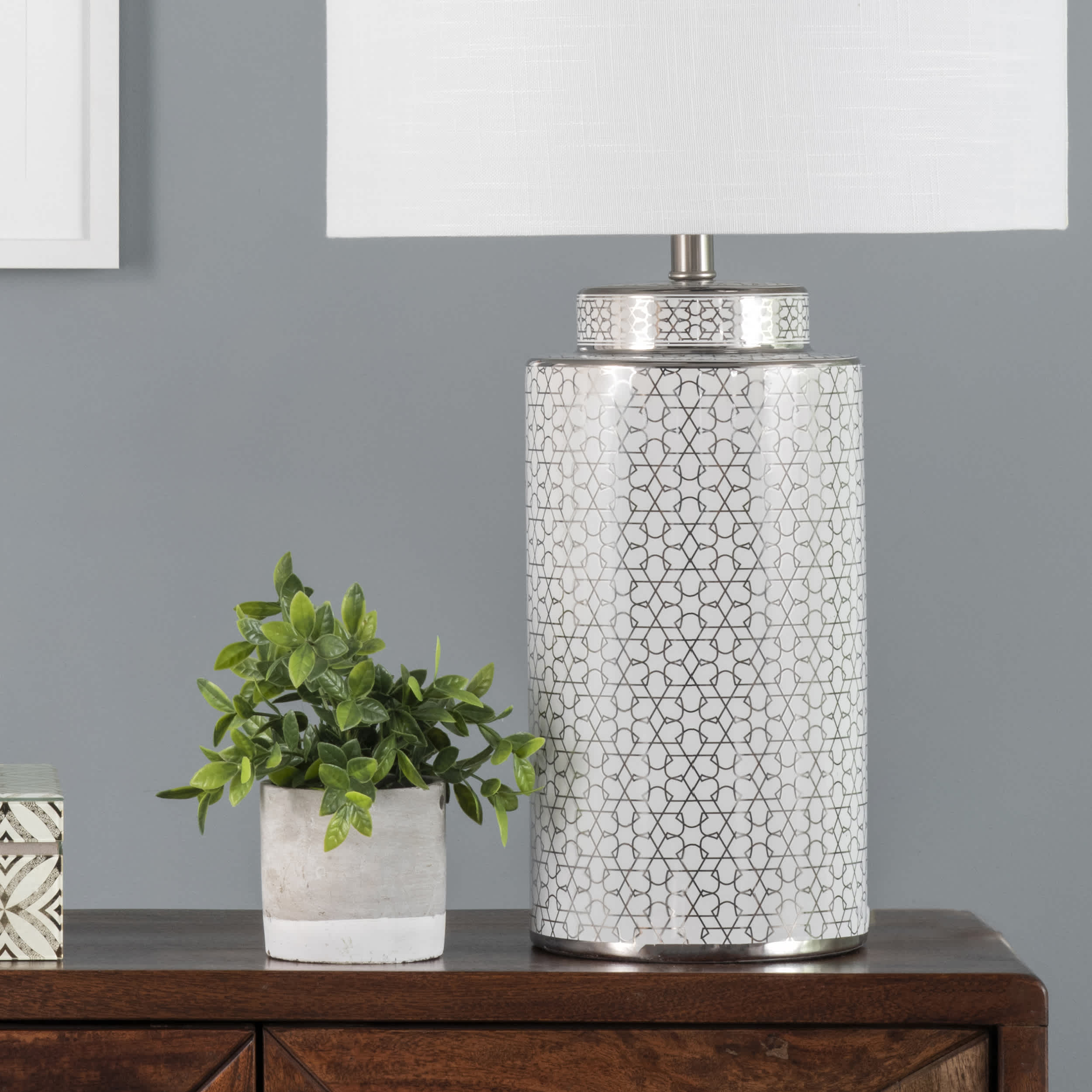 Austin 29 Ceramic Floral Trellis Table Lamp - Image 4