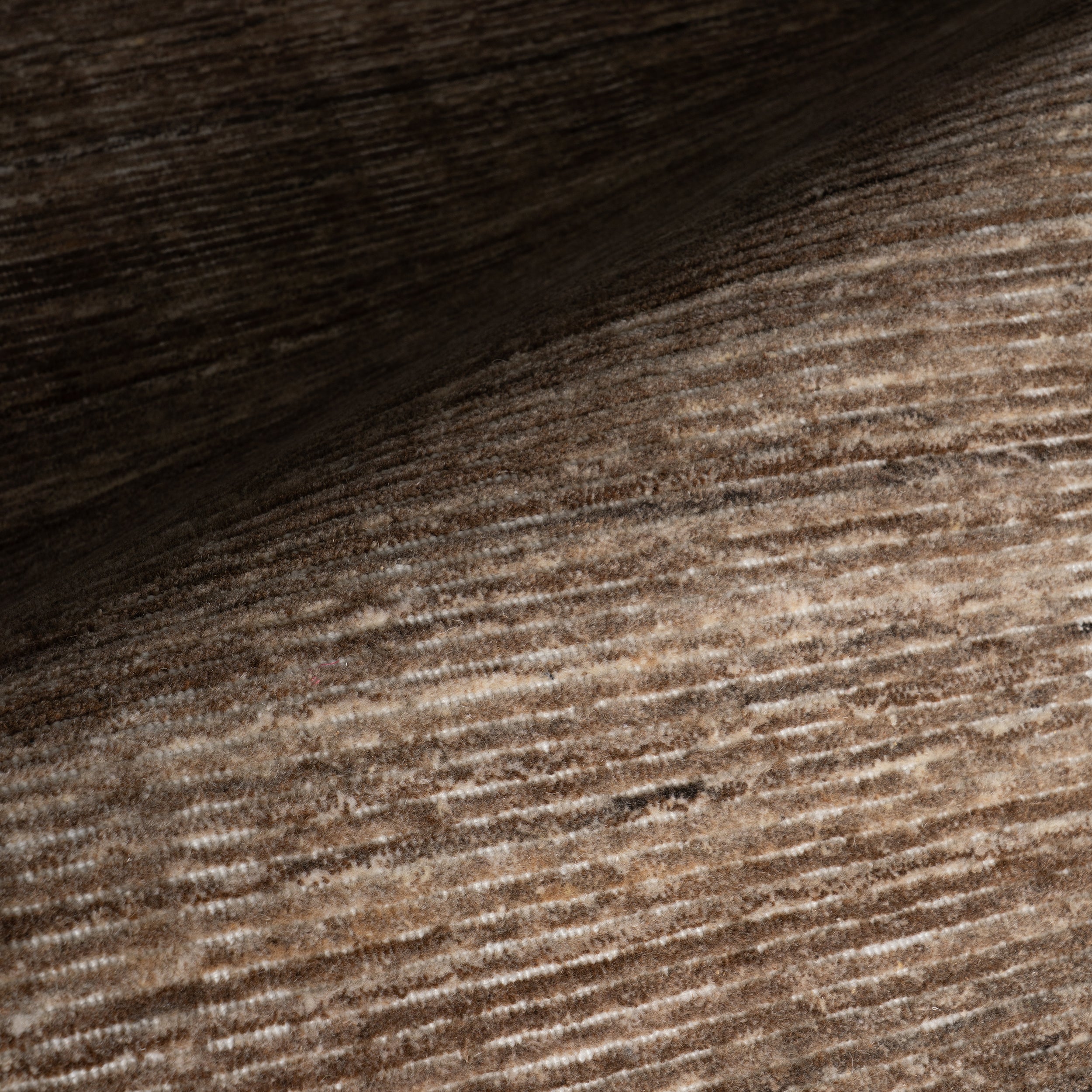 Nuloom Elanisse Solid Wool Rug - Image 5