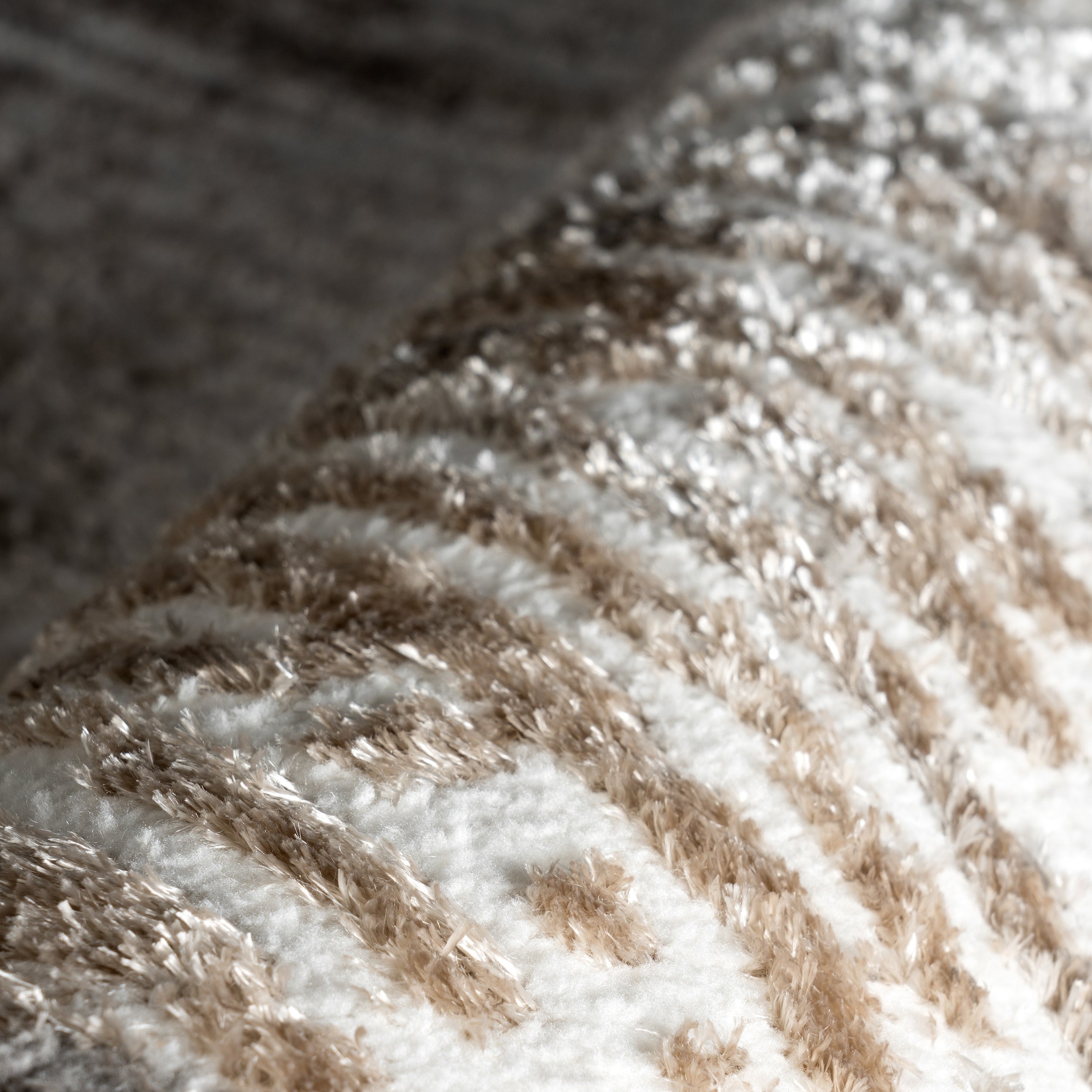 Wynna Abstract Indoor/Outdoor Area Rug - Image 4