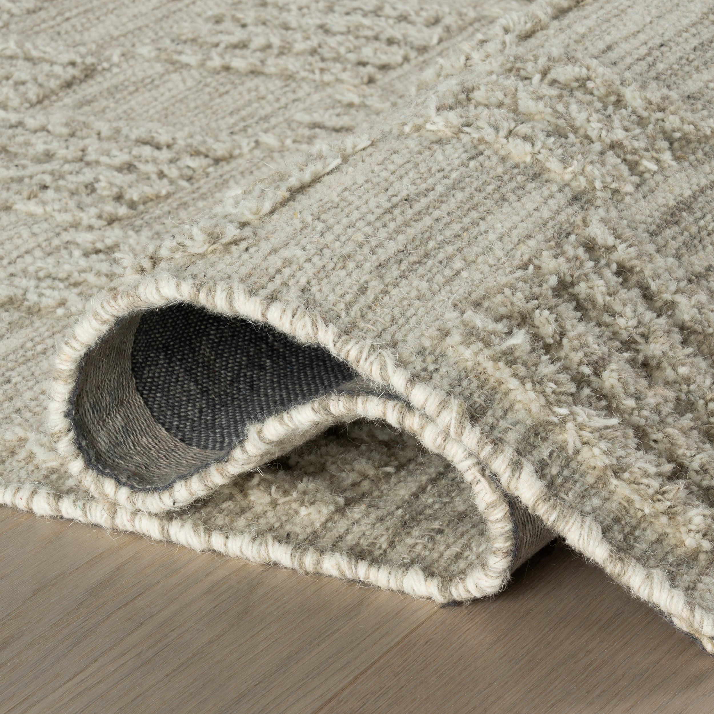 Nuloom Isolde Venn Checkered Wool Rug - Image 4