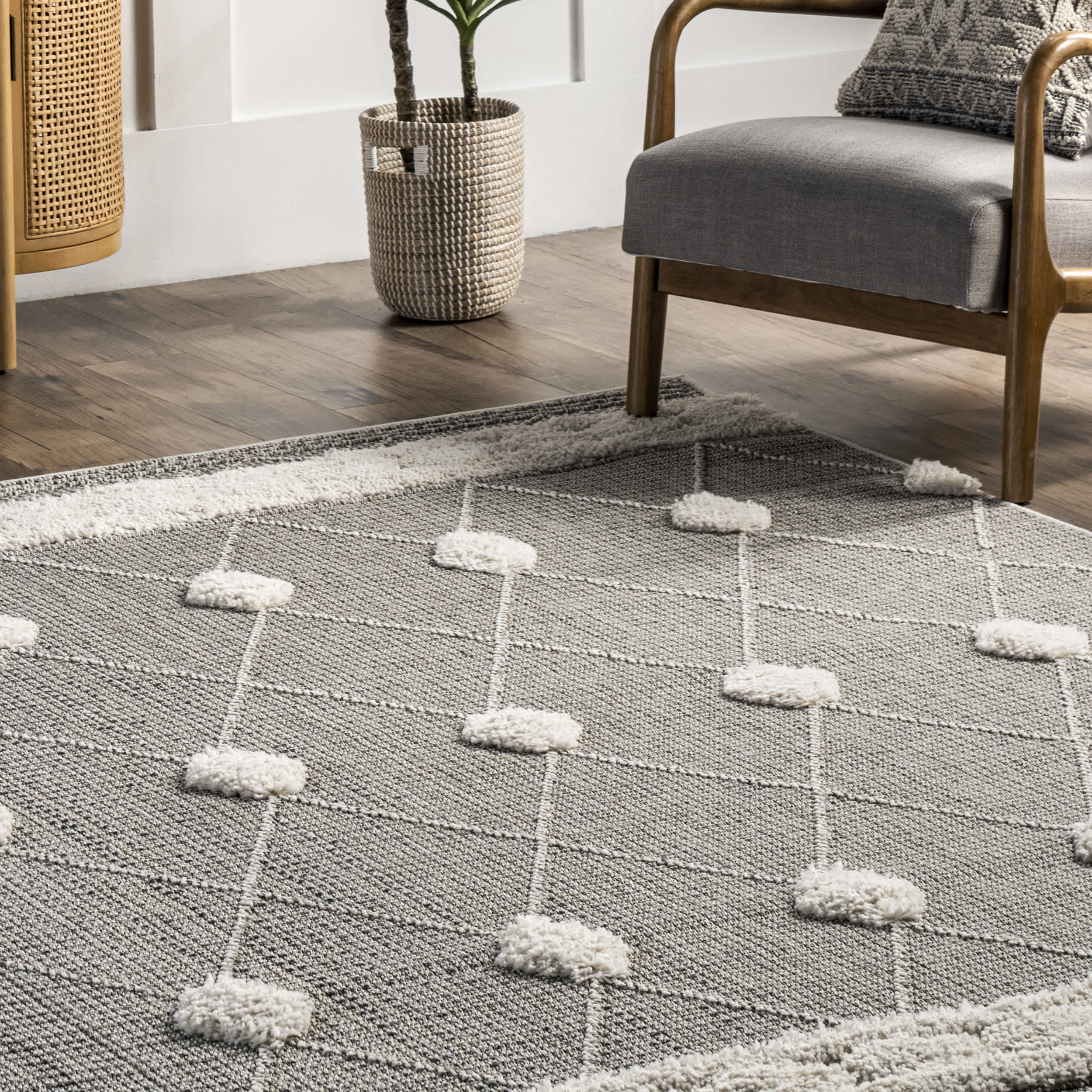 Paola High Low Textured Shaggy Diamond Dotted Area Rug - Image 9