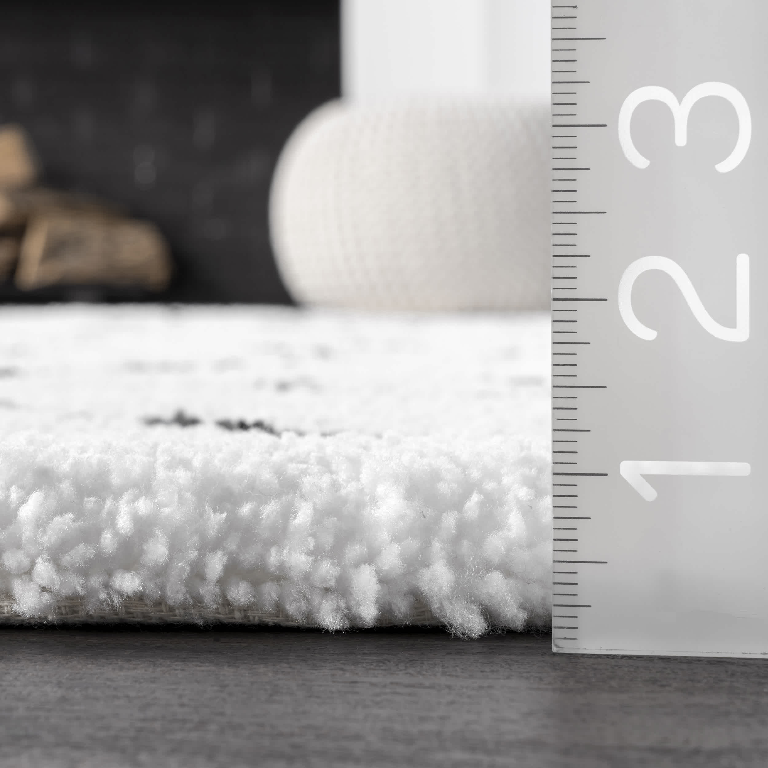 Hand Tufted Beaulah Shaggy Area Rug - Image 3