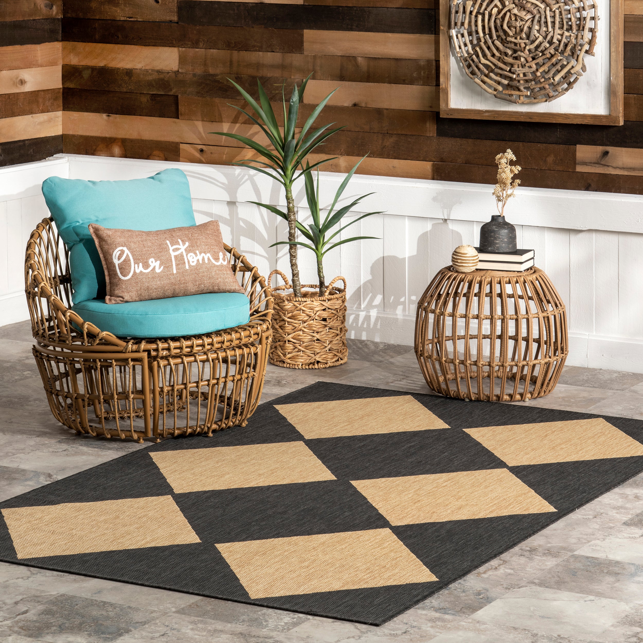 Loretta Transitional Diamond Indoor/Outdoor Area Rug - Image 11