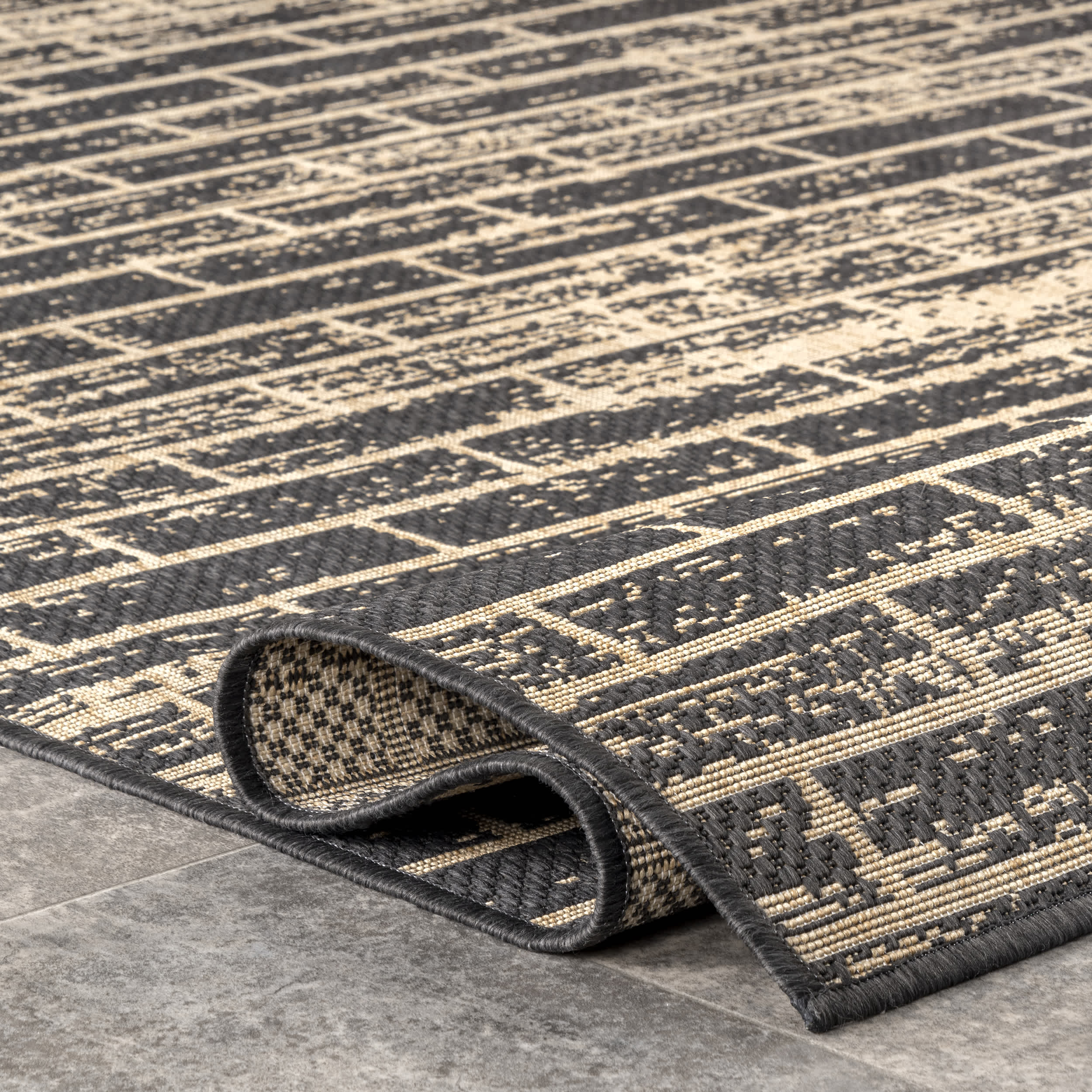 Justina Abstract Brick Indoor/Outdoor Area Rug - Image 4