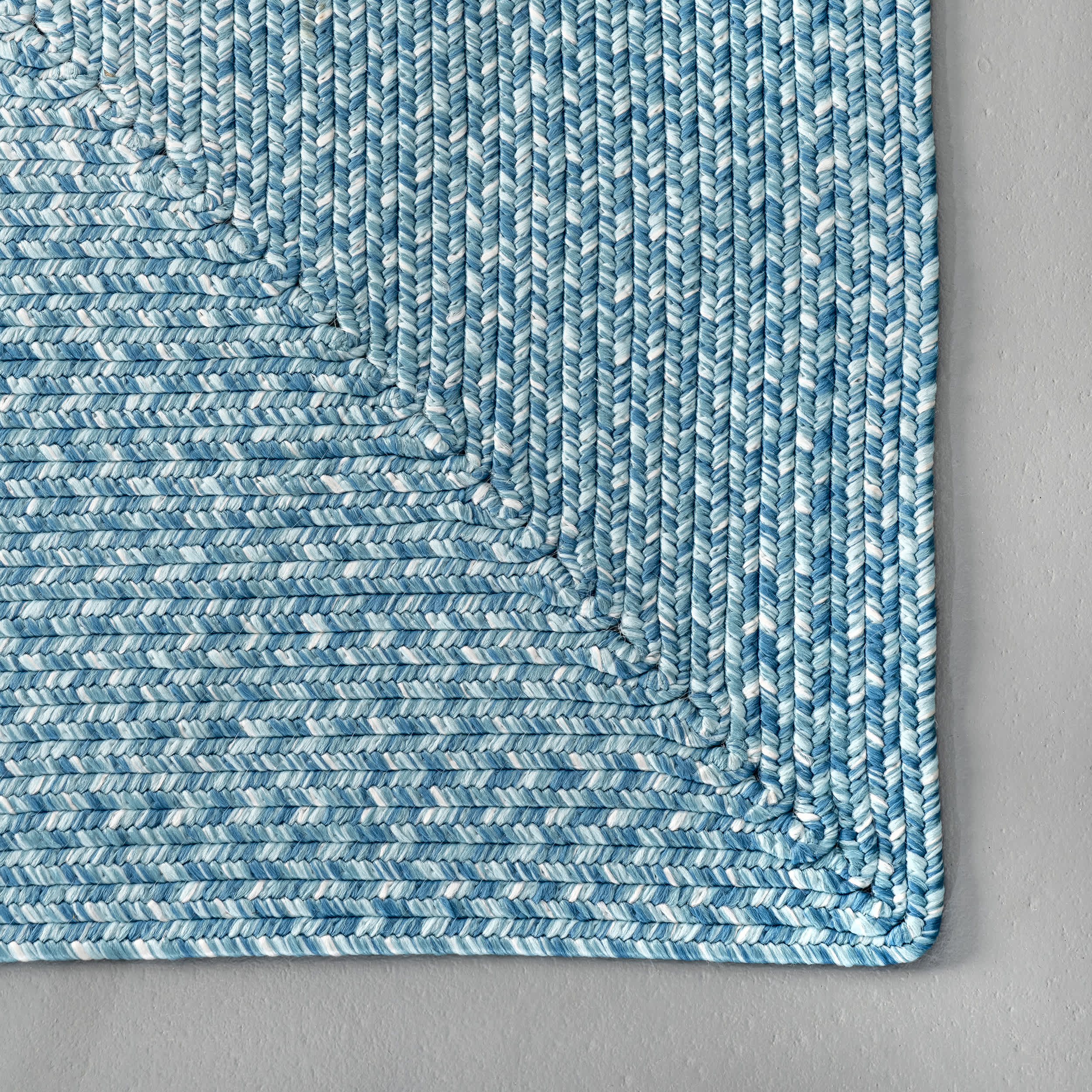 Jayda Braided Ombre Indoor/Outdoor Area Rug - Image 5