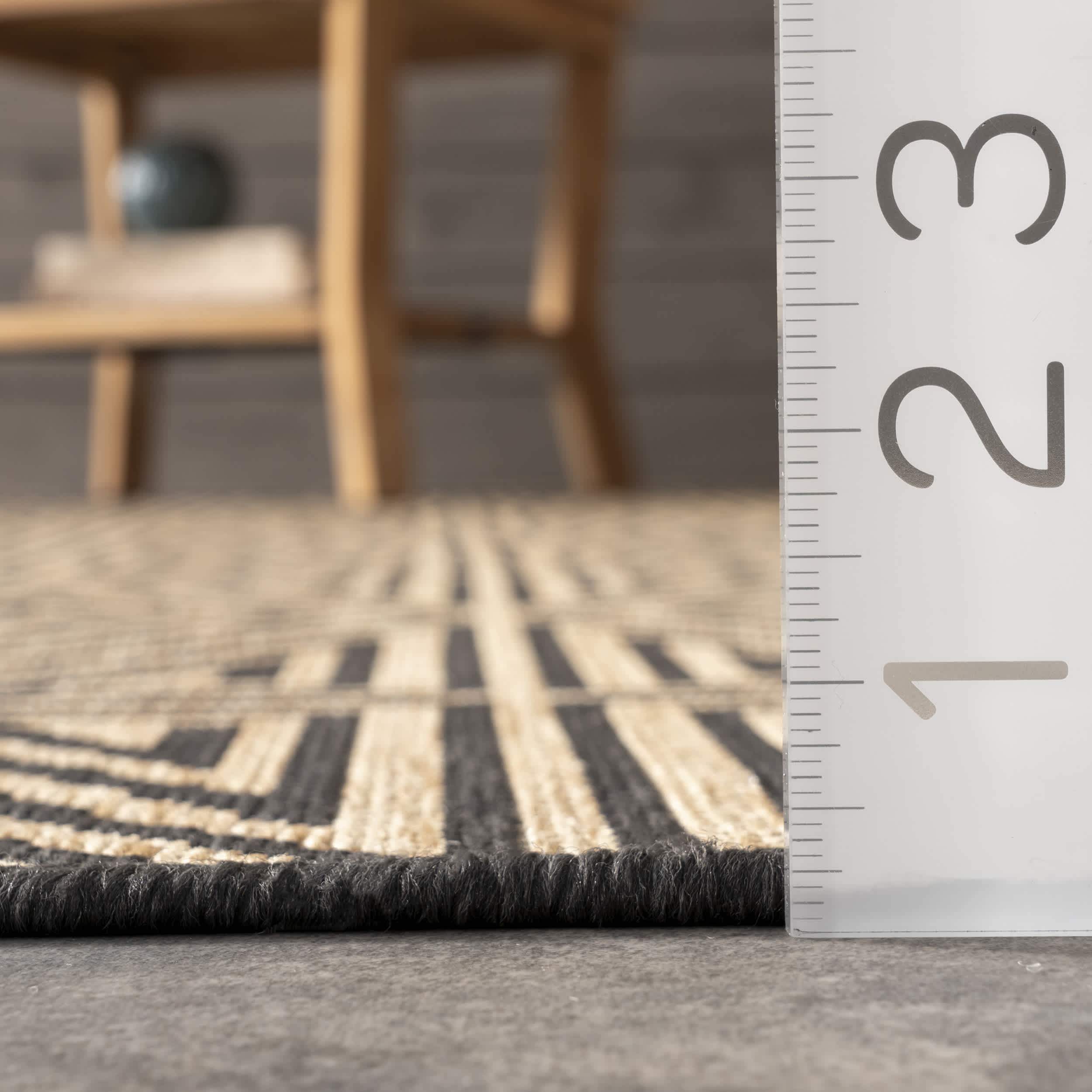 Harvey Abstract Trellis Indoor/Outdoor Area Rug - Image 3