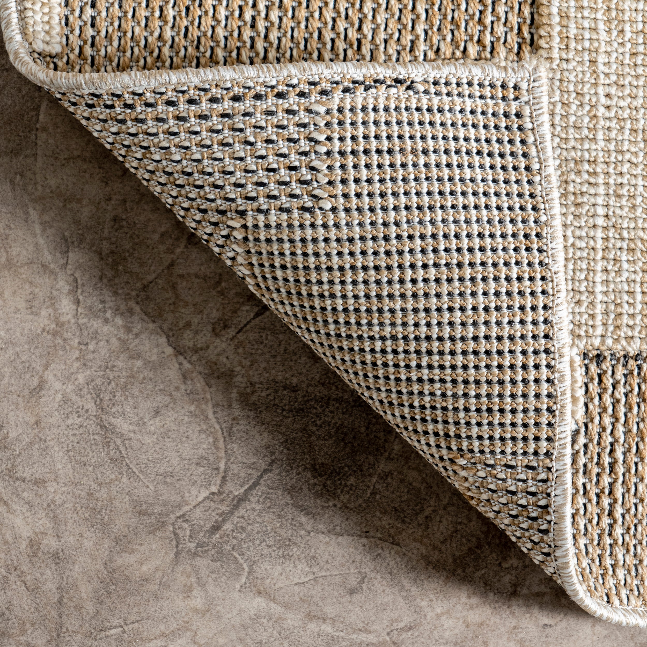 Teisha Tribal Diamond Indoor/Outdoor Area Rug - Image 7