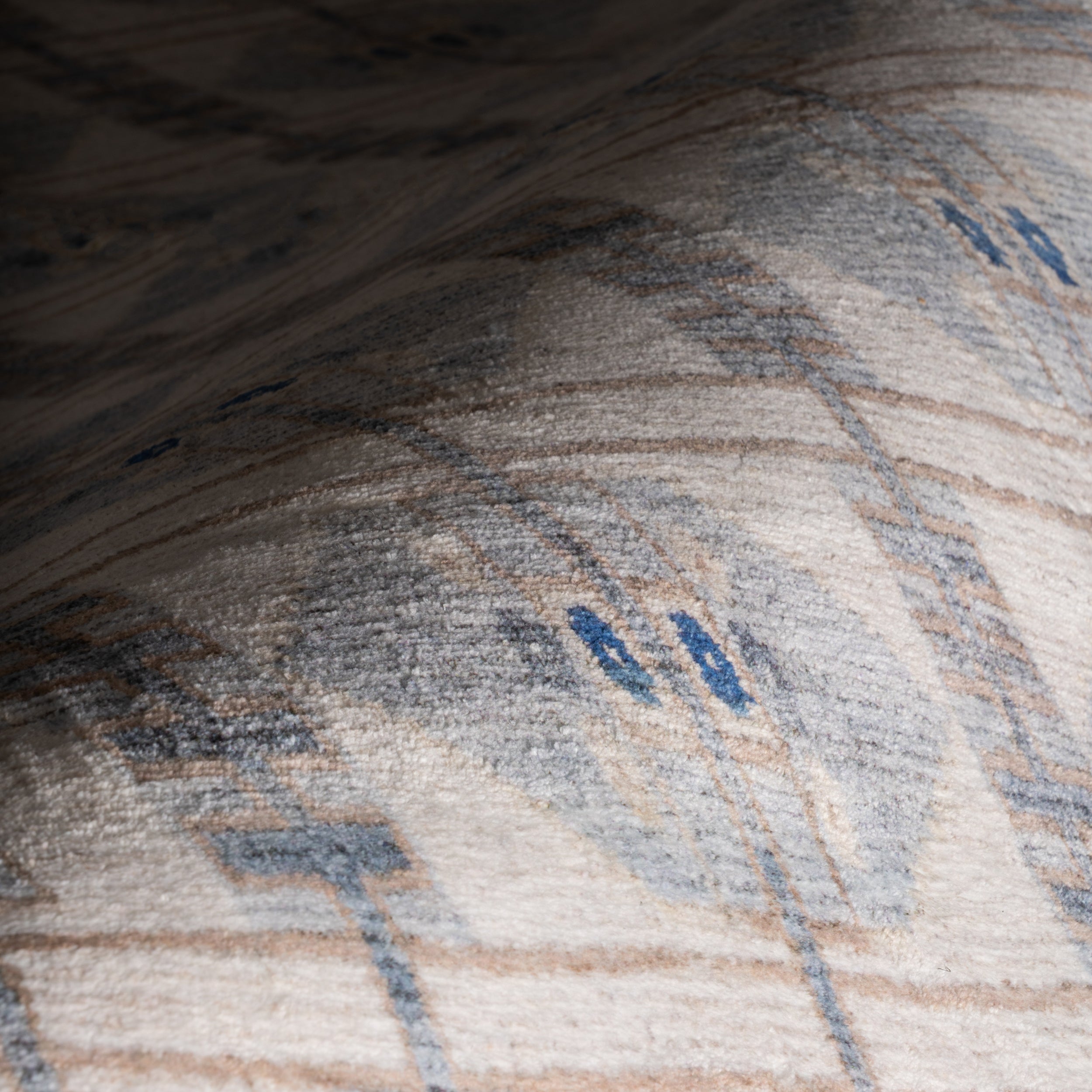 Nuloom Jasari Abstract Handmade Wool Area Rug - Image 5