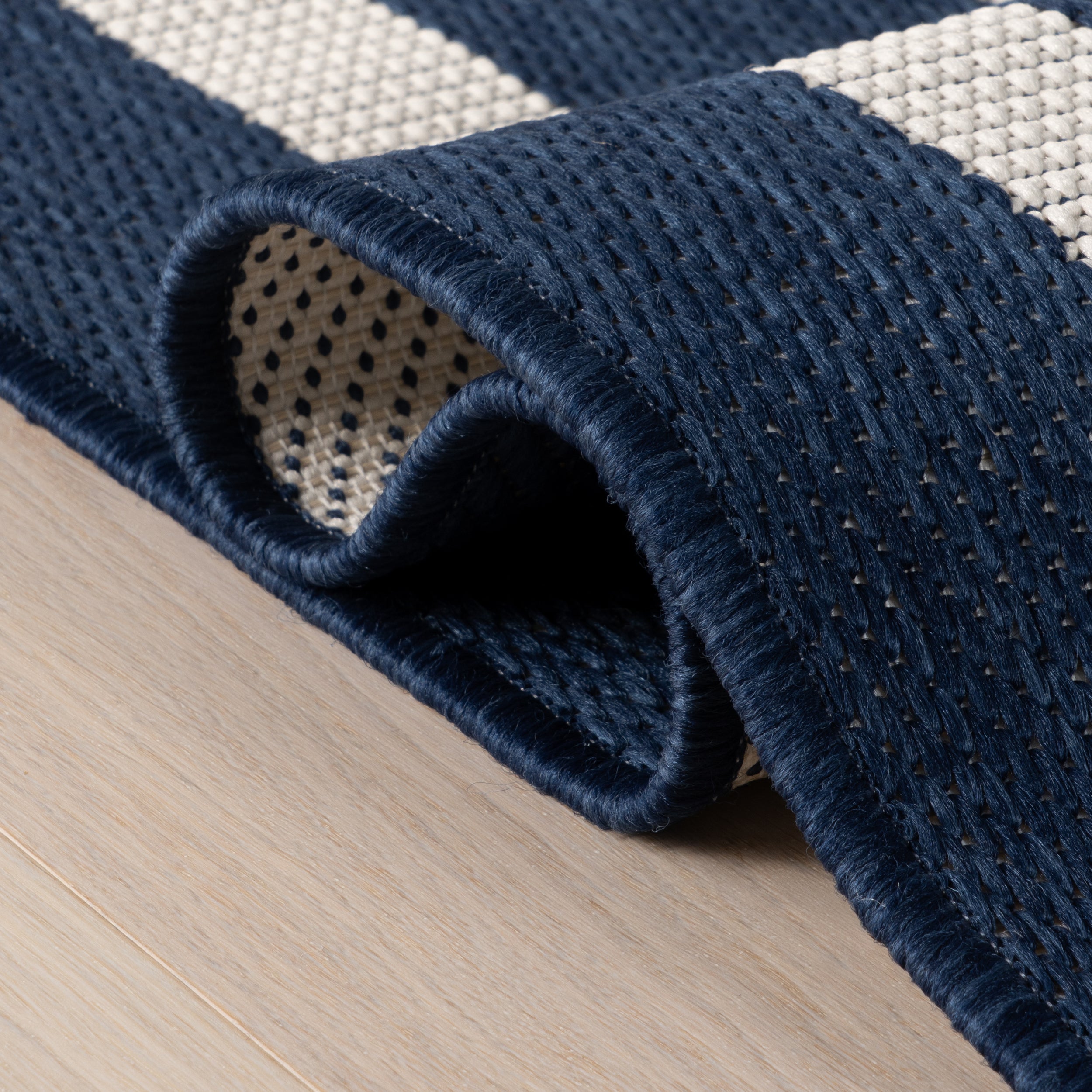 Zirelle Indoor/Outdoor Contemporary Area Rug - Image 21