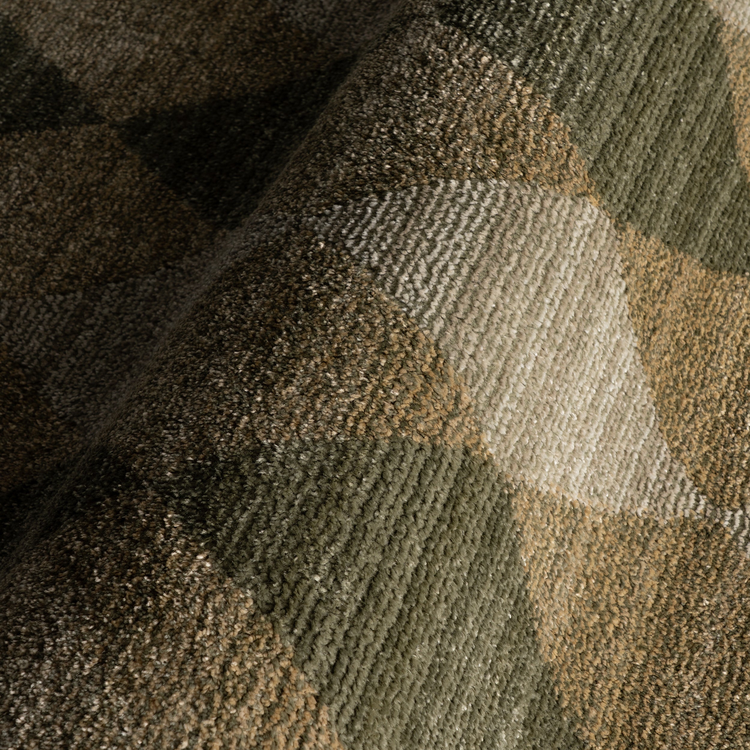 nuLOOM Lyrisse Mid Century Diamond Area Rug - Image 5