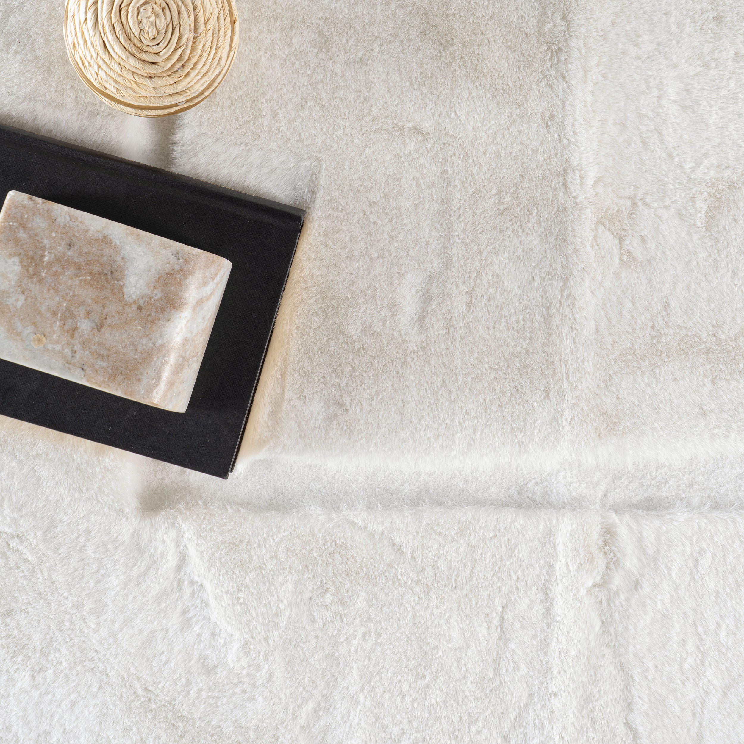Nuloom Auralyn Solid Cloud Washable Area Rug - Image 16