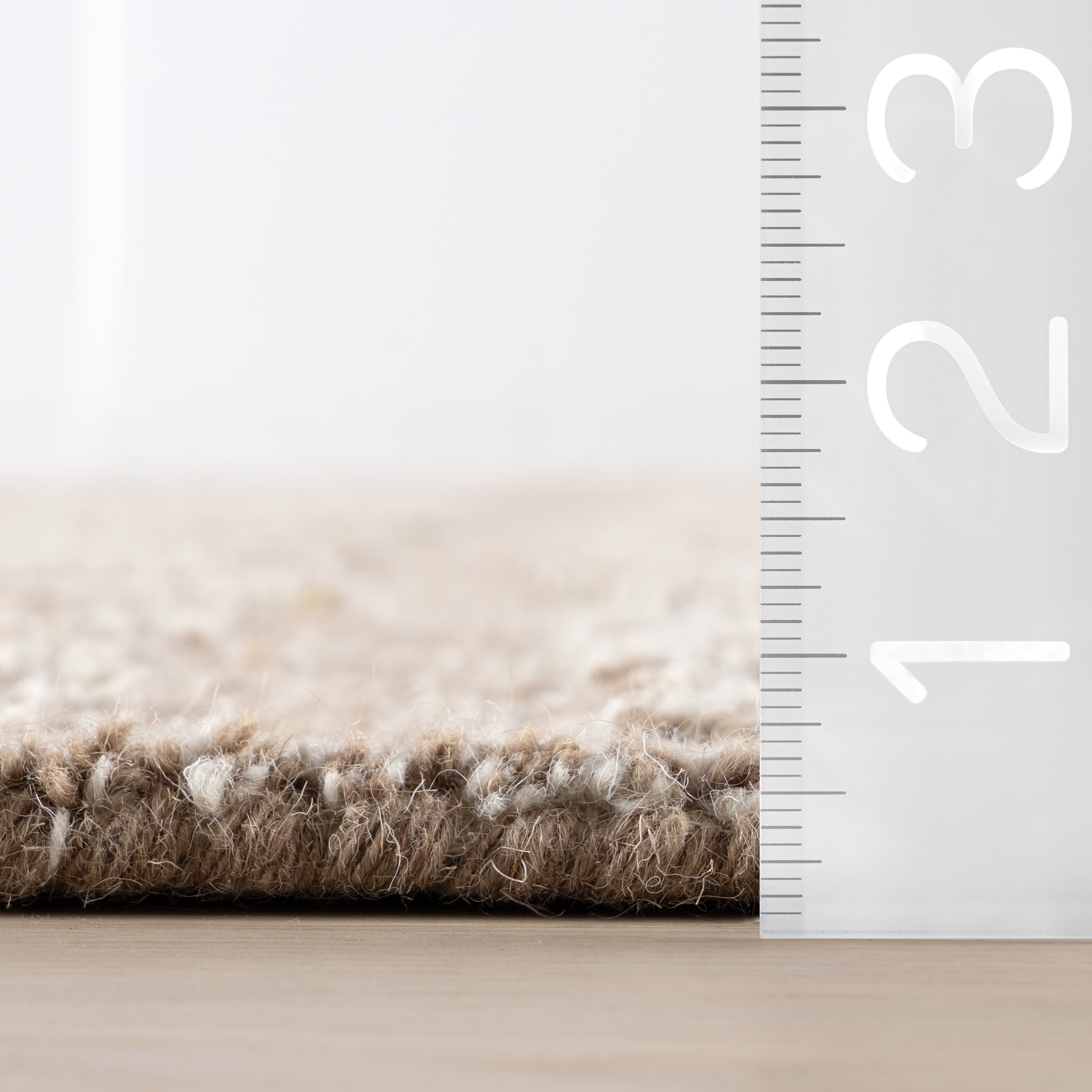 Nuloom Halbeth Hand Tuffted Wool Area Rug - Image 3