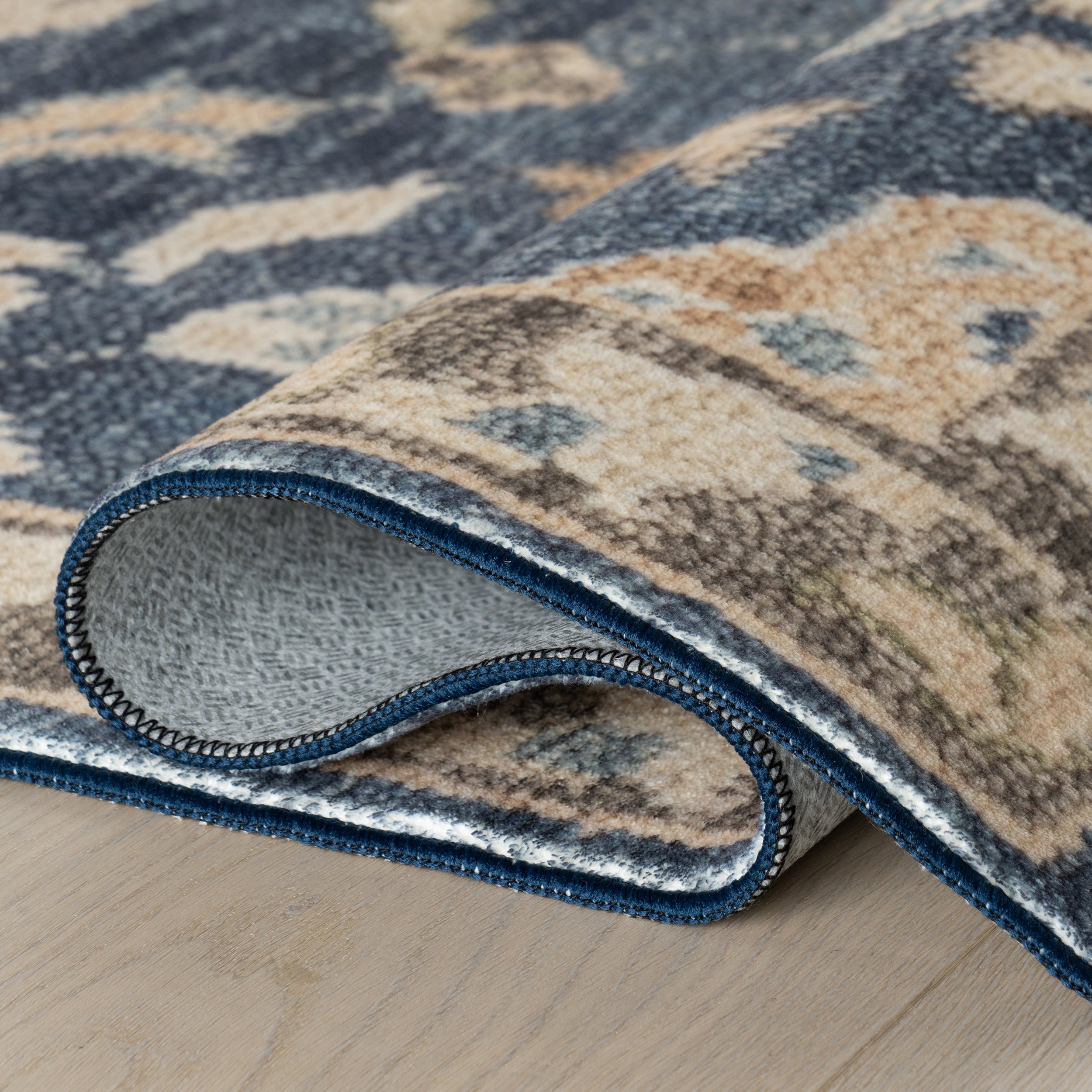 Nuloom Tirelle Hand Knotted Wool Area Rug - Image 4