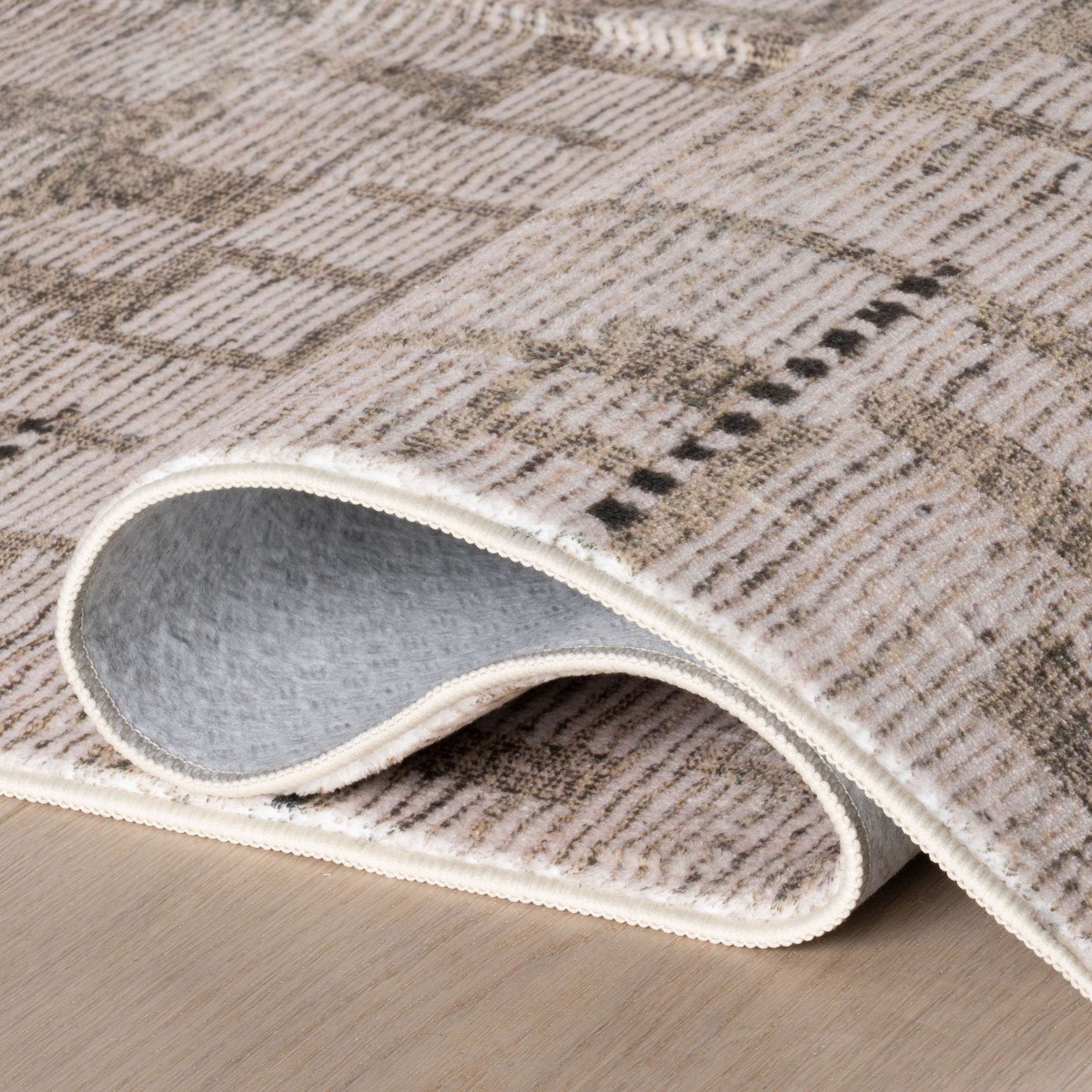 Vessara Abstract Handmade Wool Area Rug - Image 11