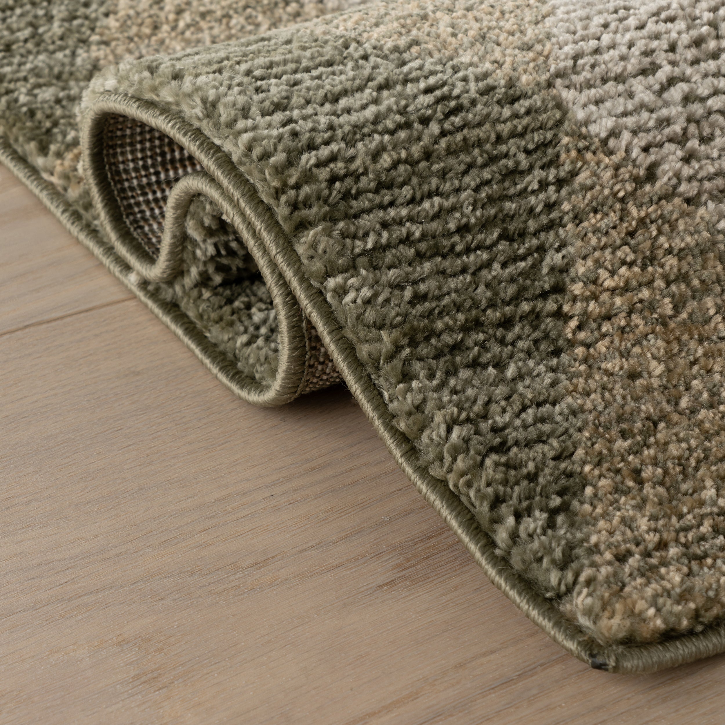 nuLOOM Lyrisse Mid Century Diamond Area Rug - Image 4