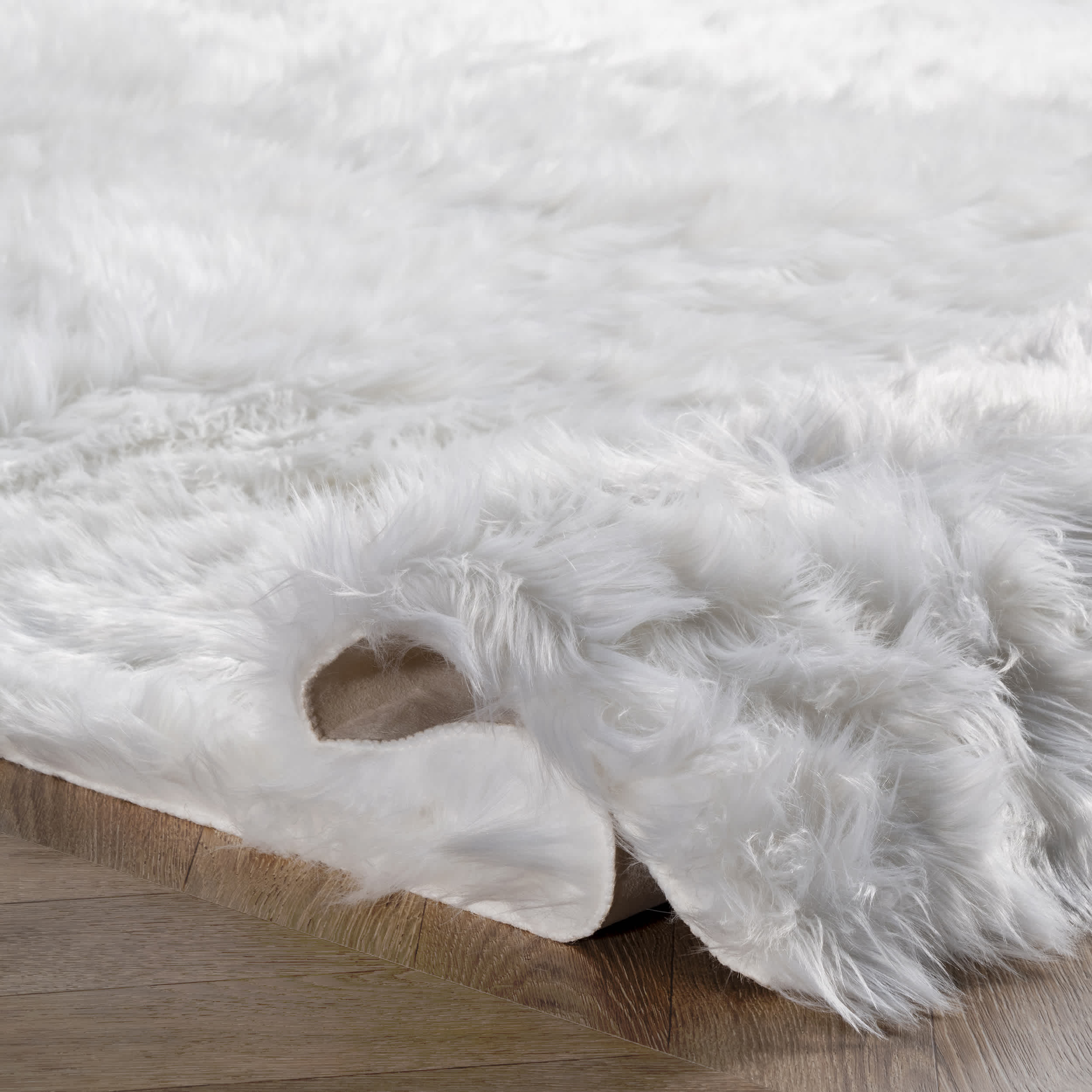 Rodolfo Faux Sheepskin Shag Area Rug - Image 4
