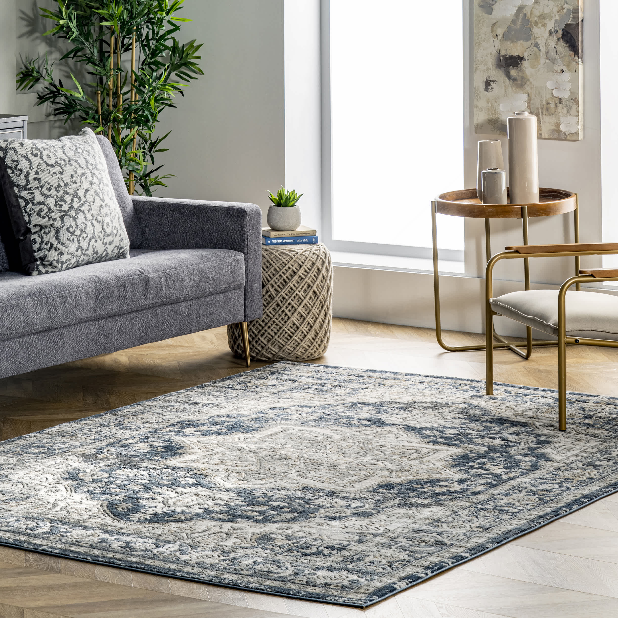 Darcie Traditional Medallion Area Rug - Image 2
