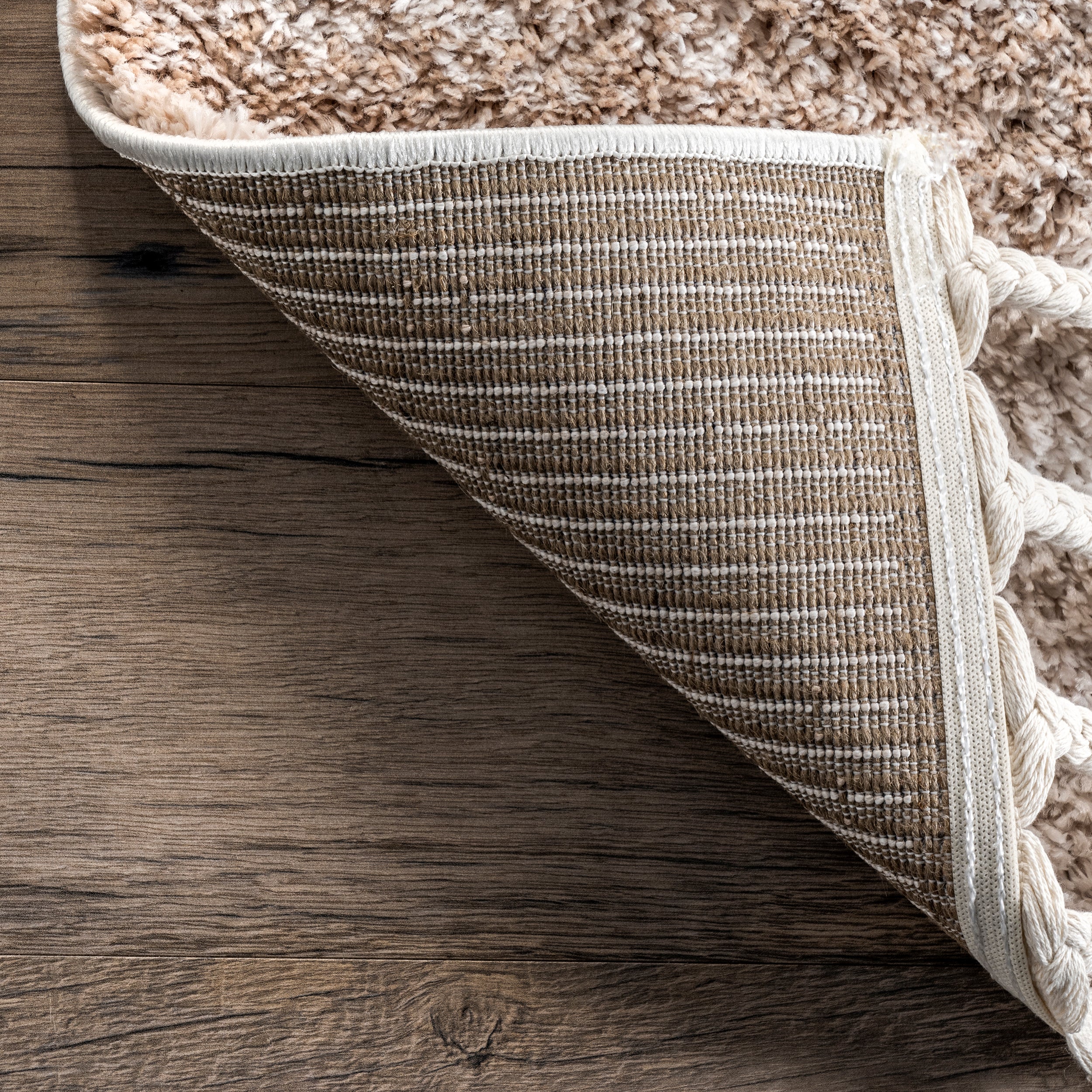 Kassidy Shaggy Contemporary Tassel Area Rug - Image 7