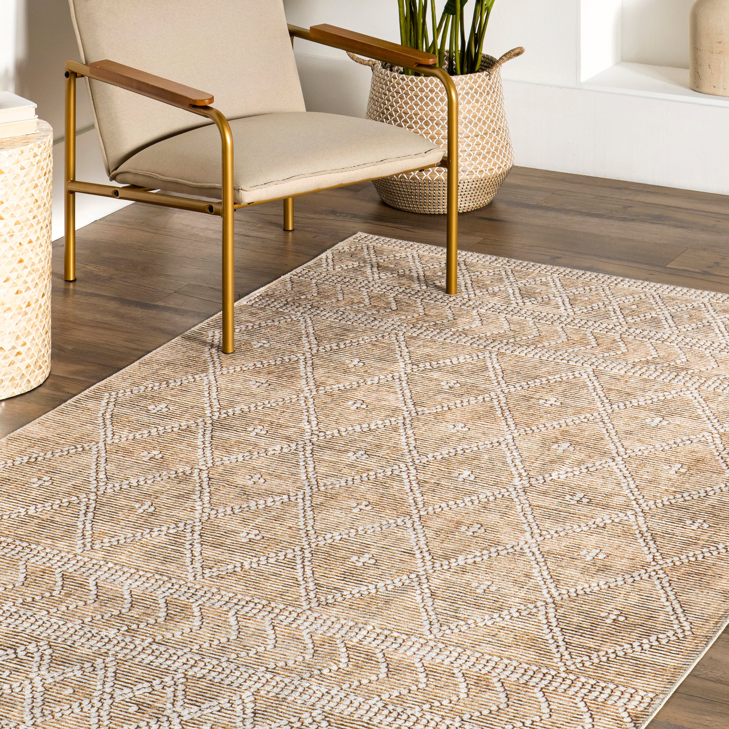 Úna Lattice Stain-Resistant Machine Washable Area Rug - Image 9