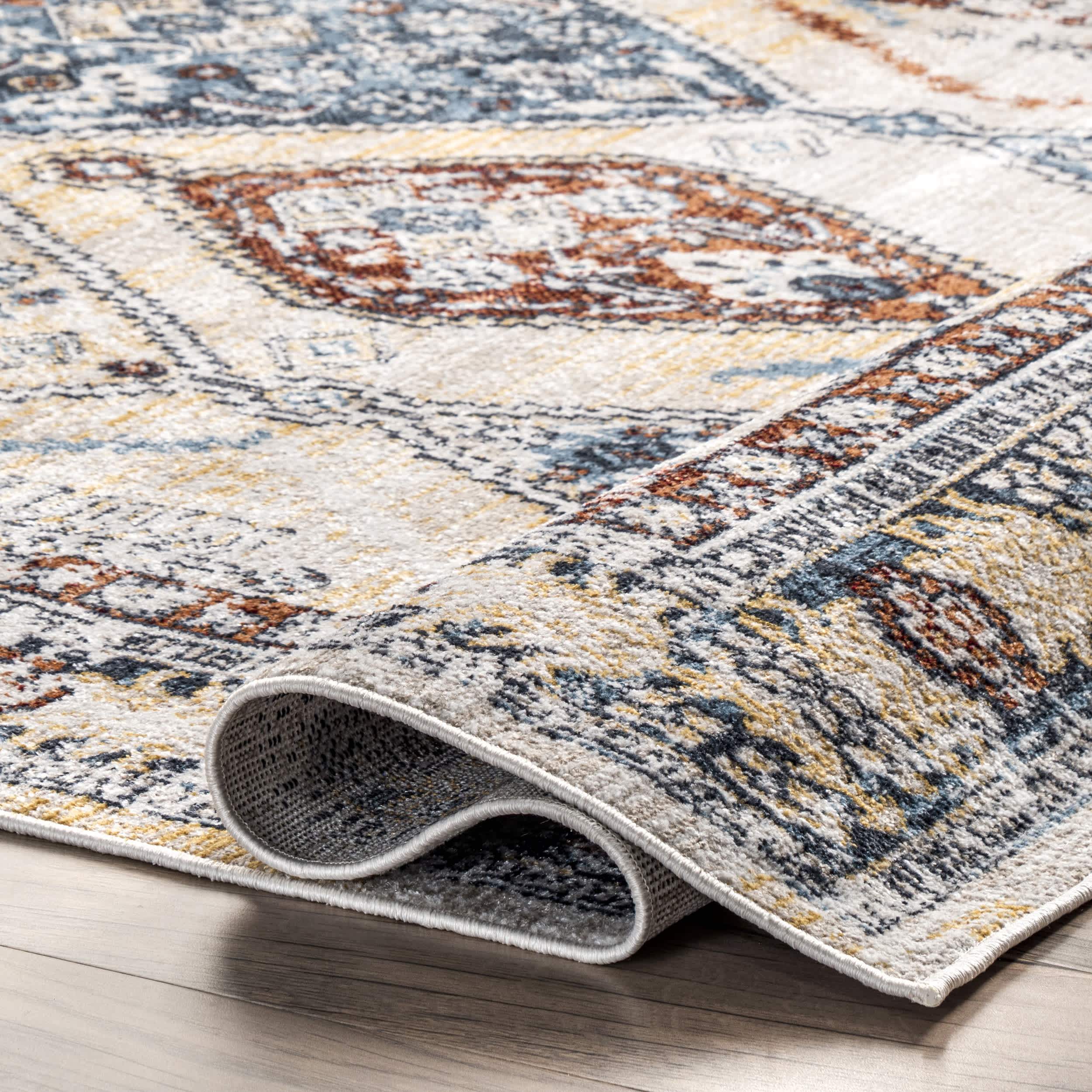 Clarabelle Machine Washable Traditional Diamonds Area Rug - Image 4