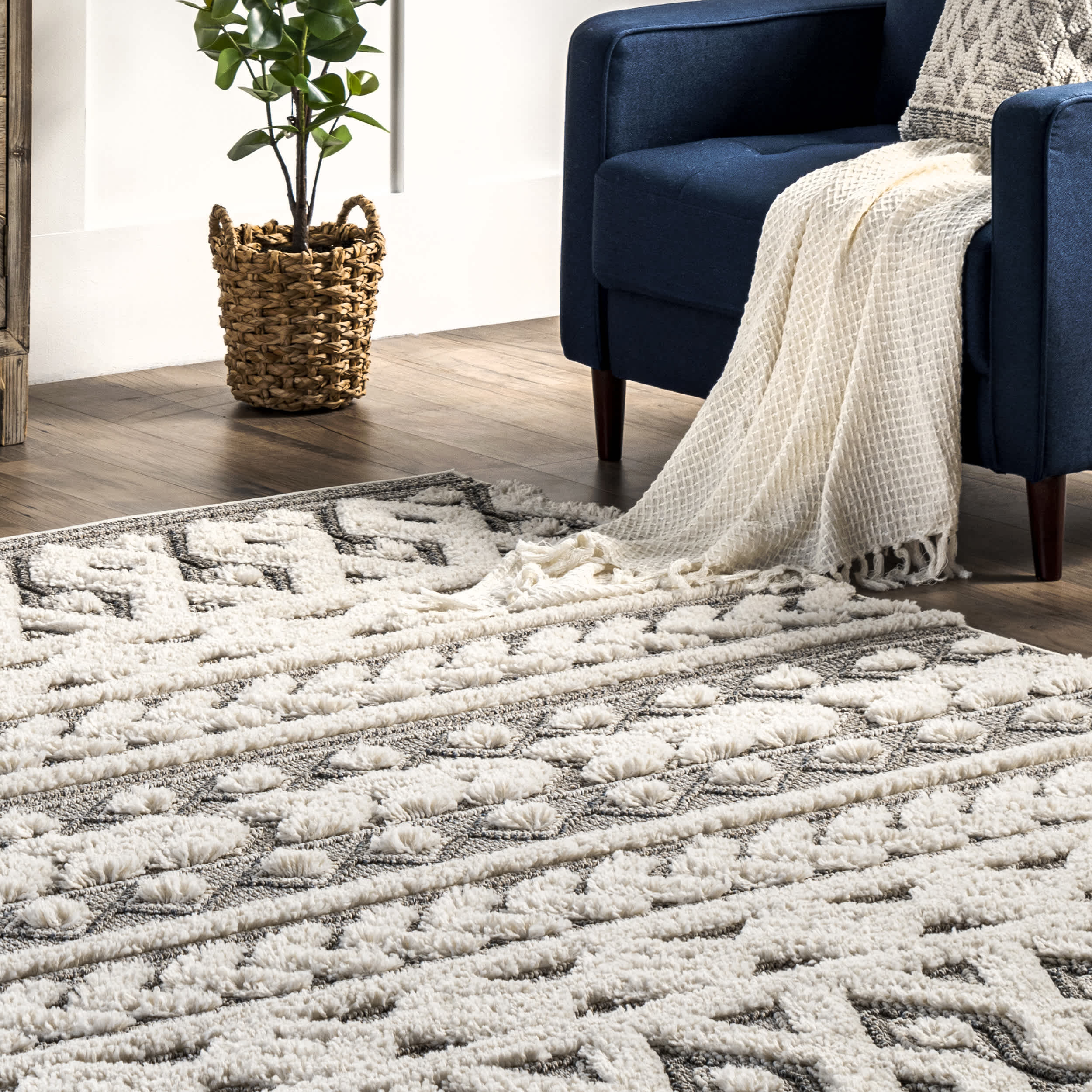 Rebecca High Low Textured Shaggy Area Rug - Image 9