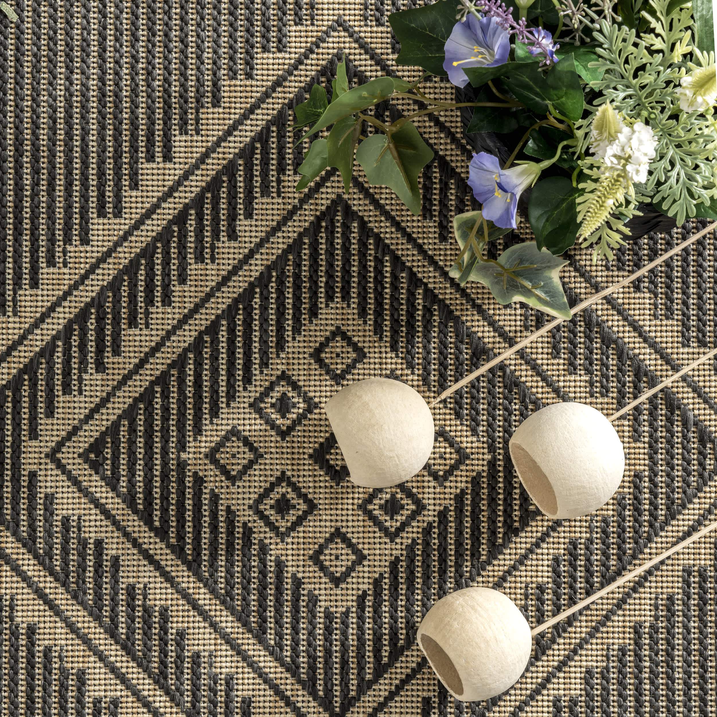 Aria Tribal Transitional Indoor/Outdoor Area Rug - Image 6