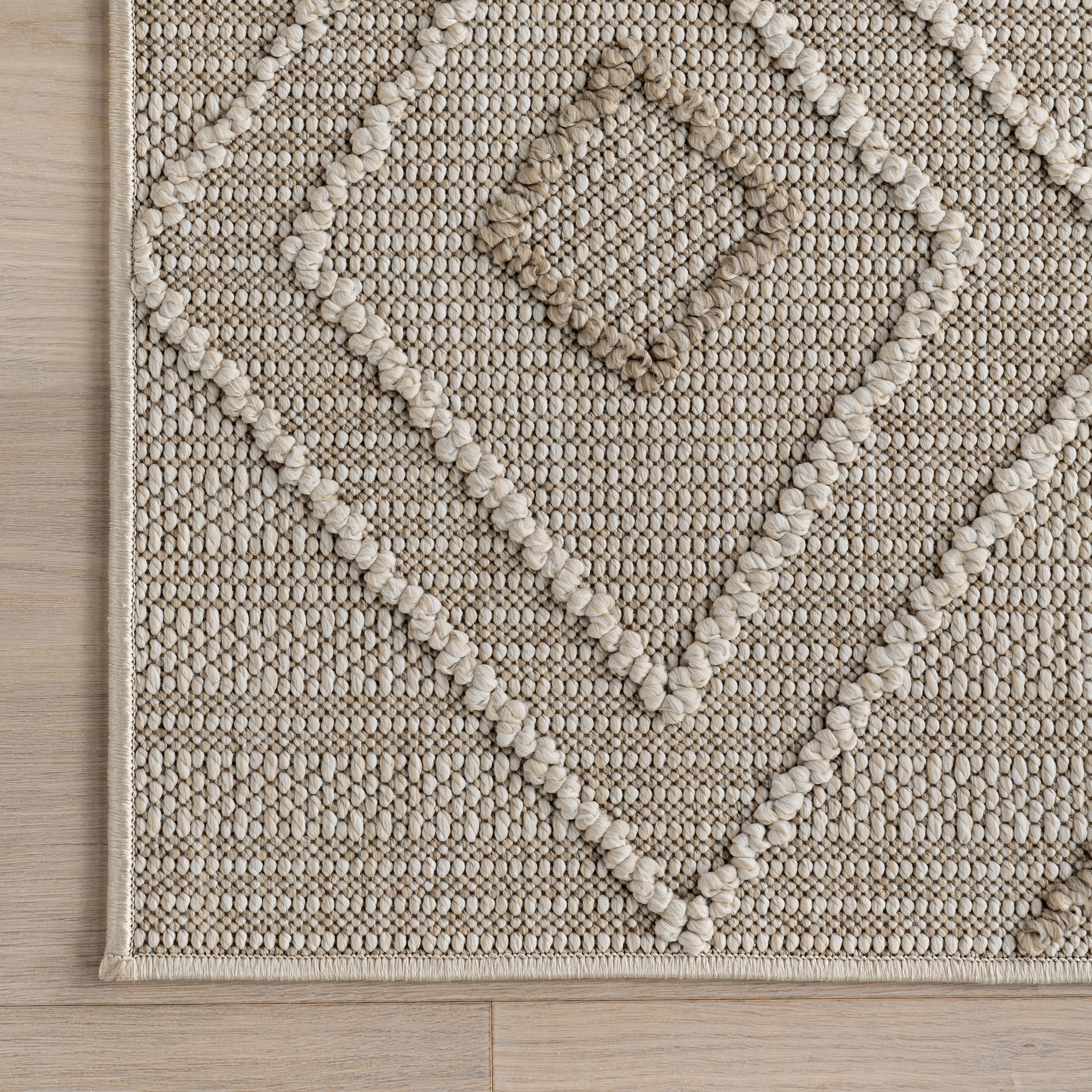 Maline Geometric Indoor/Outdoor Area Rug - Image 5